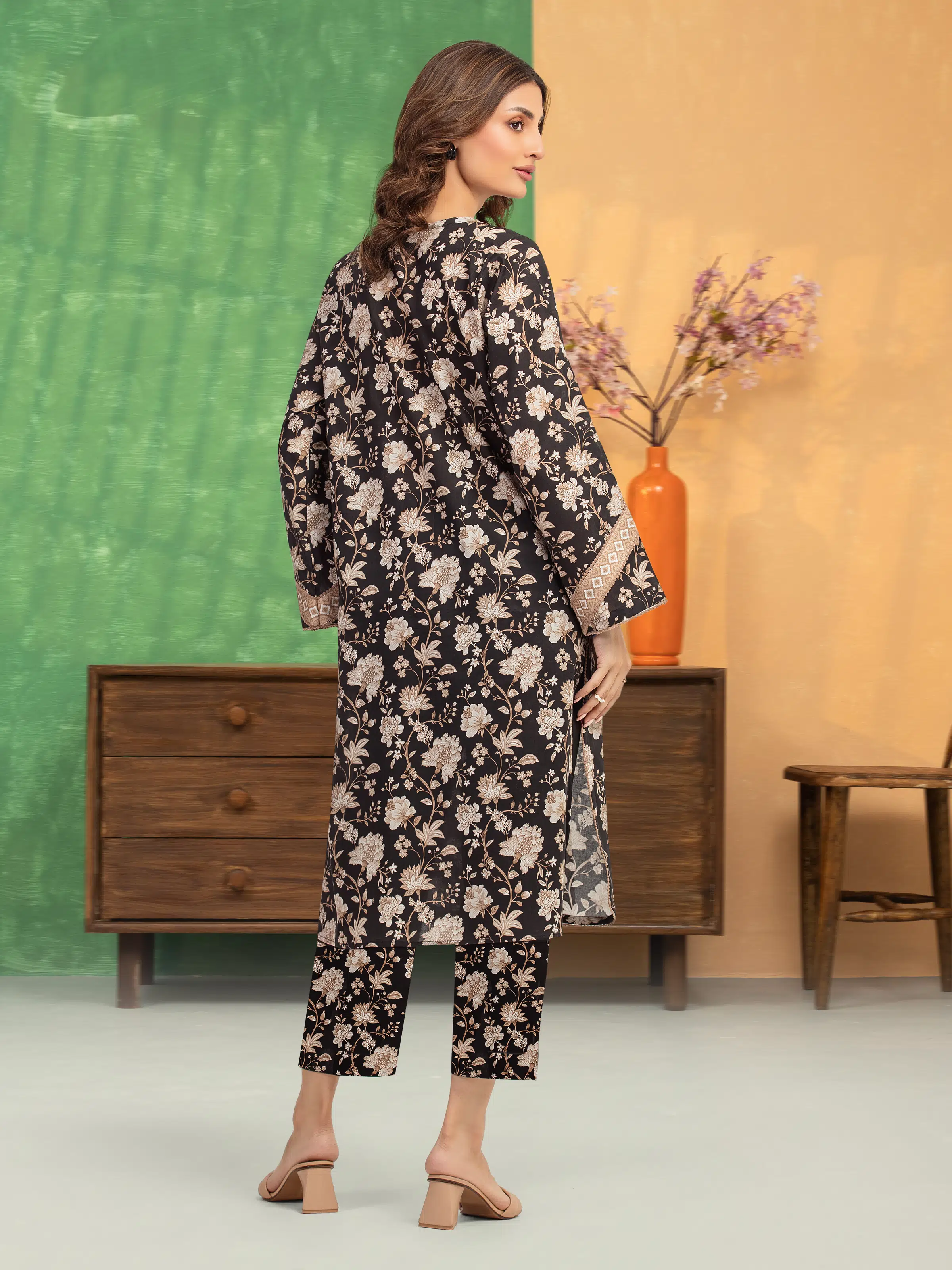 Unstitched Printed Lawn Shirt Trouser - EWU5A1-35420ST - Image 4