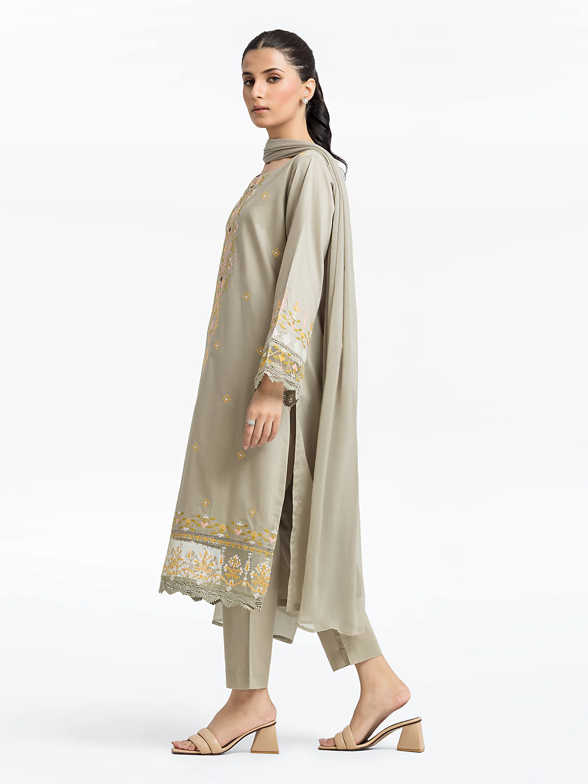 Pret Embroidered Cambric Suit - EWTKE24-81052-3P - Image 5
