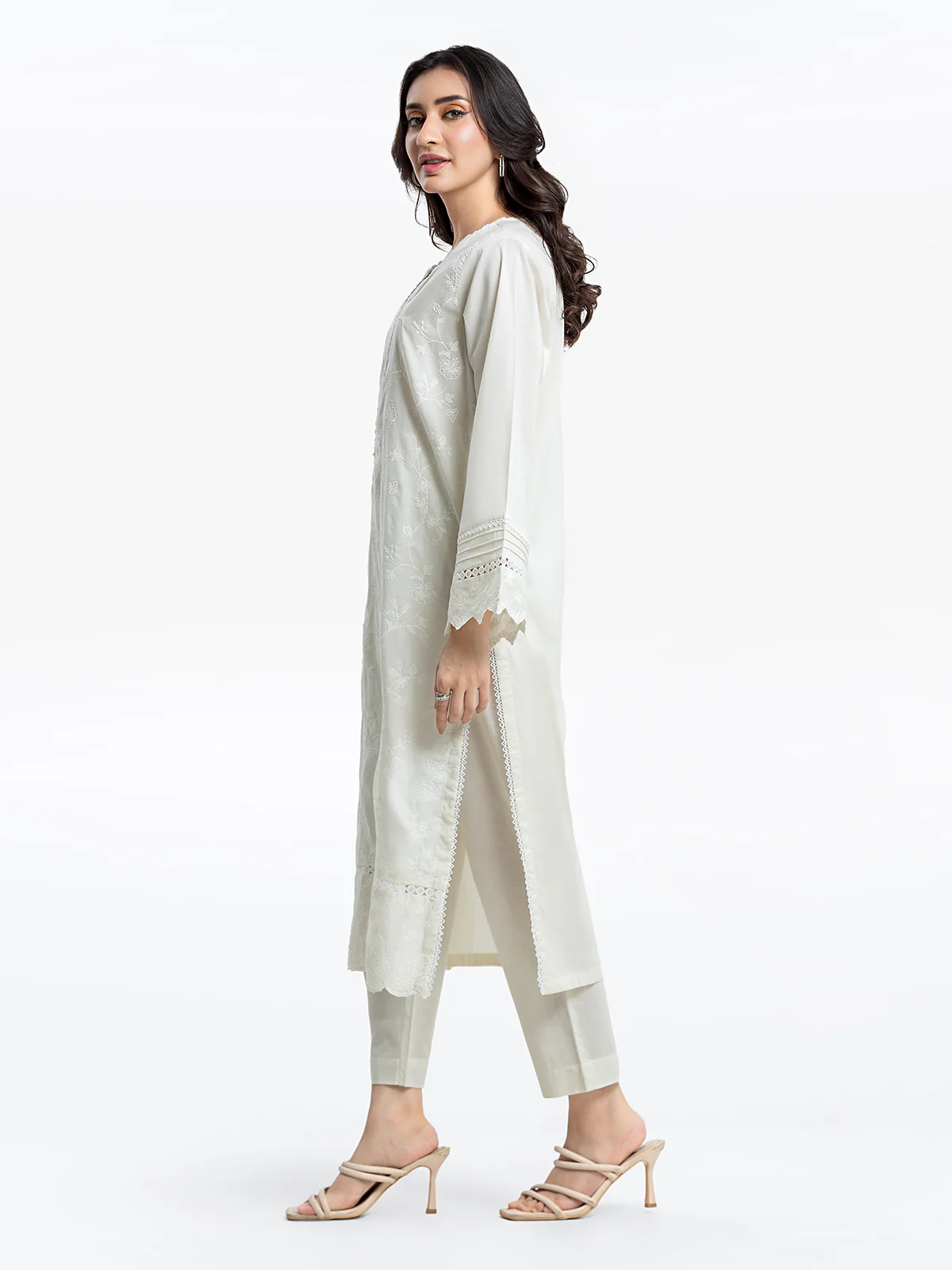 Pret Embroidered Cambric Co-ord Set - EWTKE24-81063ST - Image 4