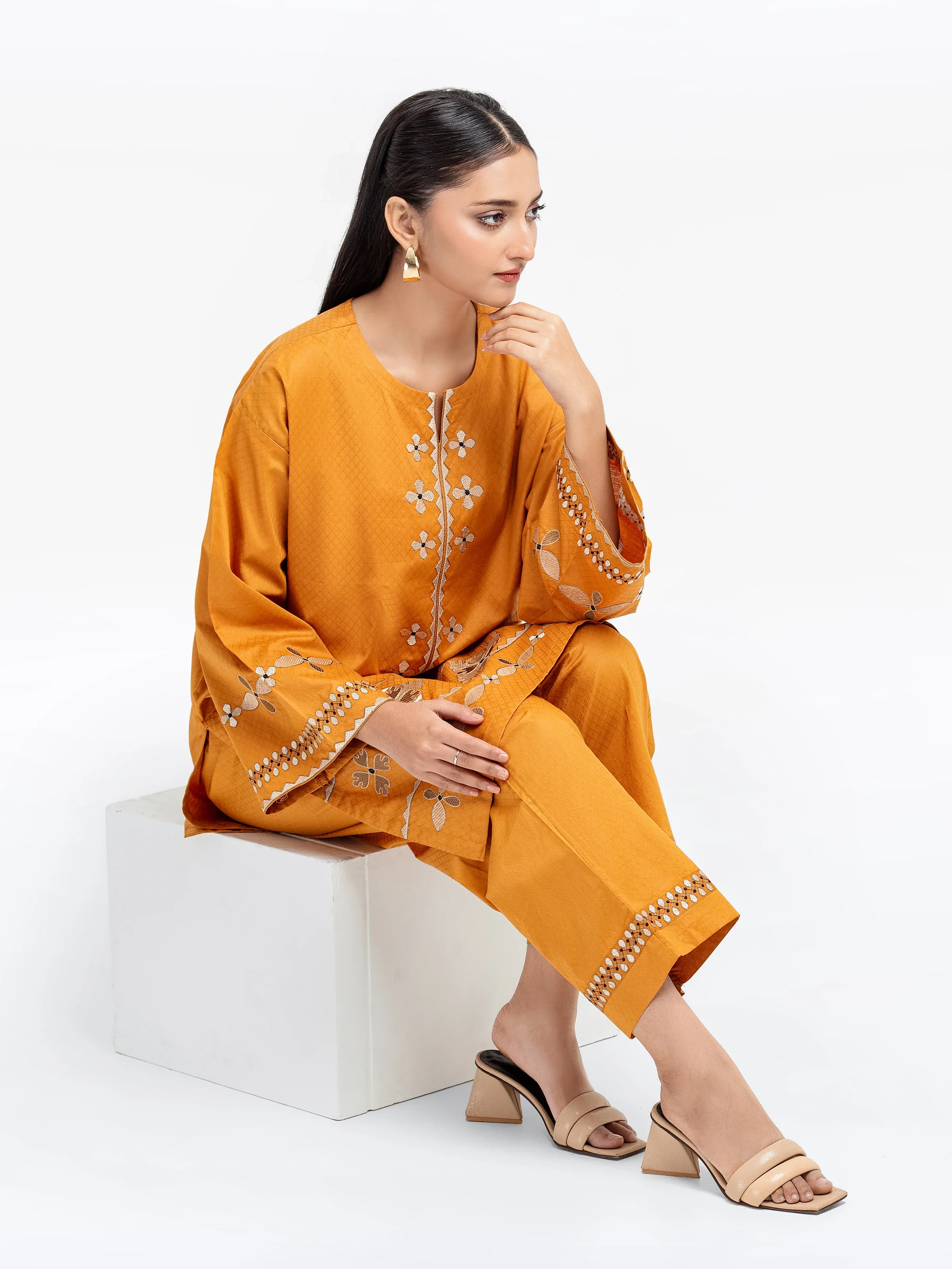 Pret Embroidered Dobby Co-Ord Set - EWTKE24-81450ST - Image 2