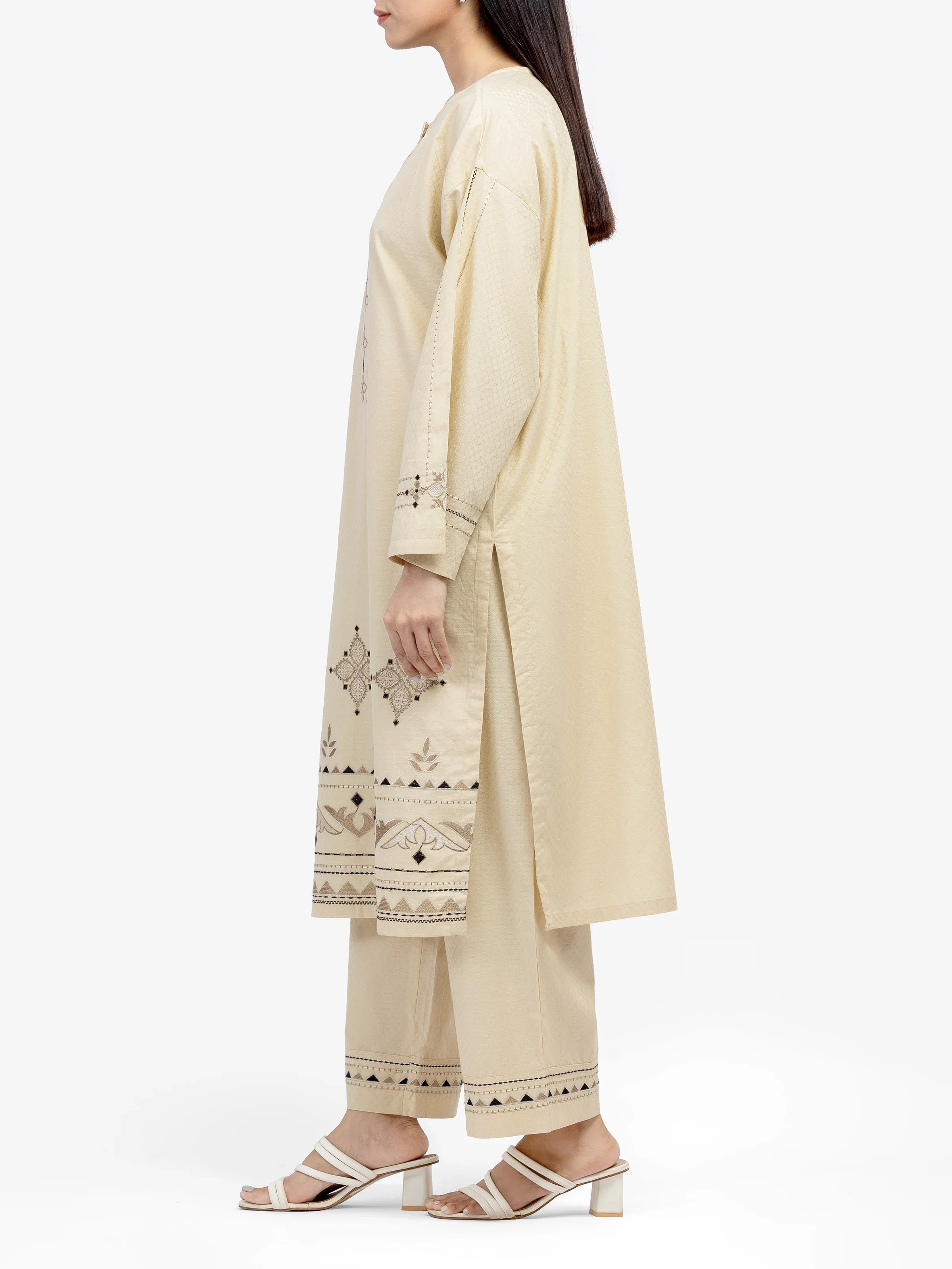 Pret Embroidered Dobby Co-Ord Set - EWTKE24-81453ST - Image 4