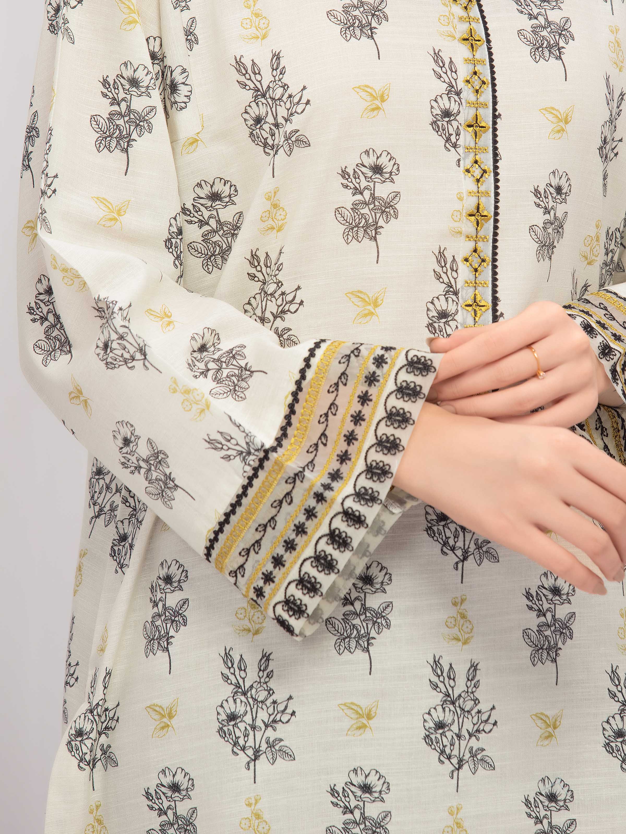 Pret Embroidered Khaddar Shirt Dupatta - EWTKE24-81320SD - Image 2