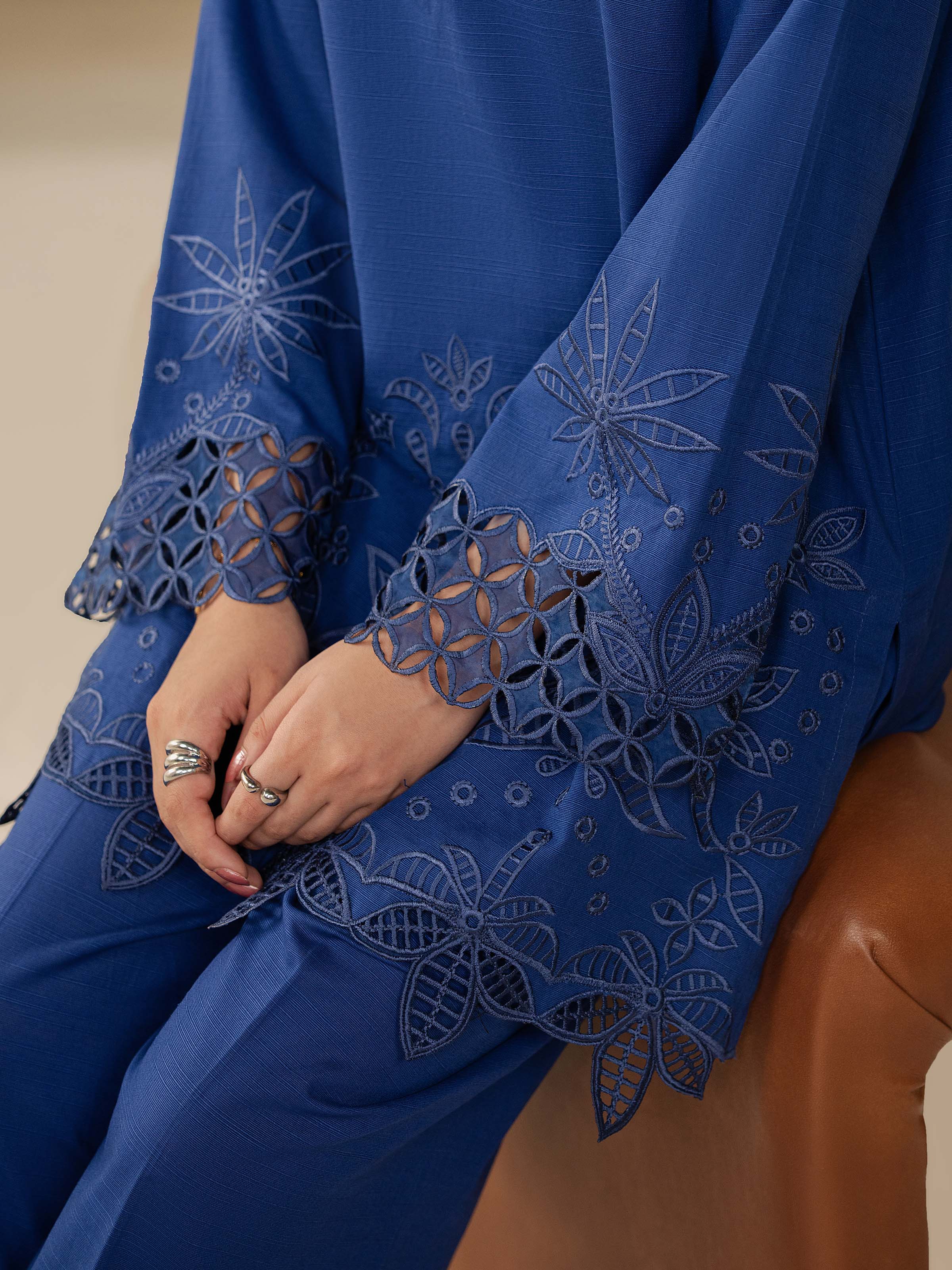 Pret Embroidered Khaddar Co-Ord Set - EWTKED5-84001ST - Image 3