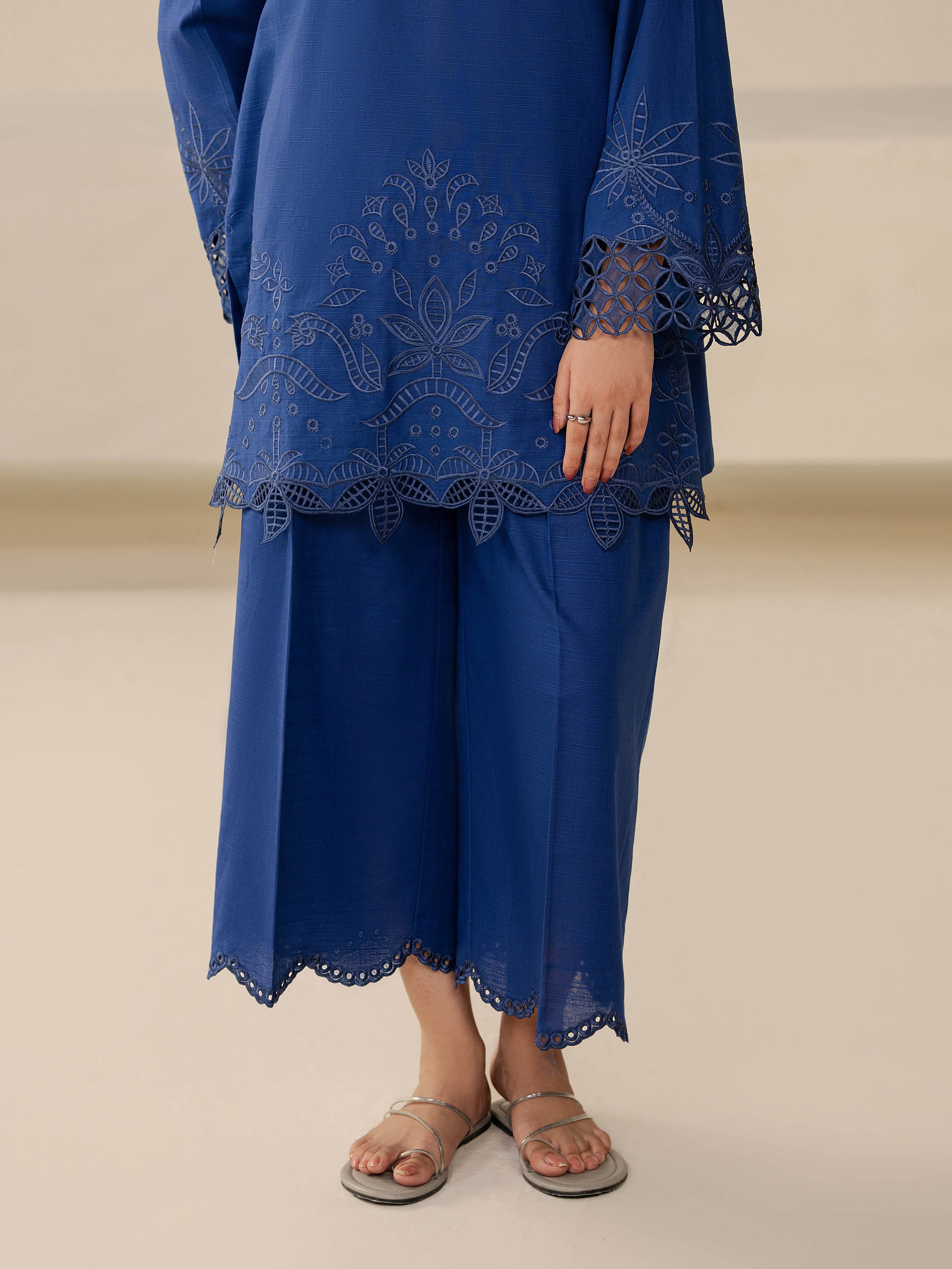 Pret Embroidered Khaddar Co-Ord Set - EWTKED5-84001ST - Image 4