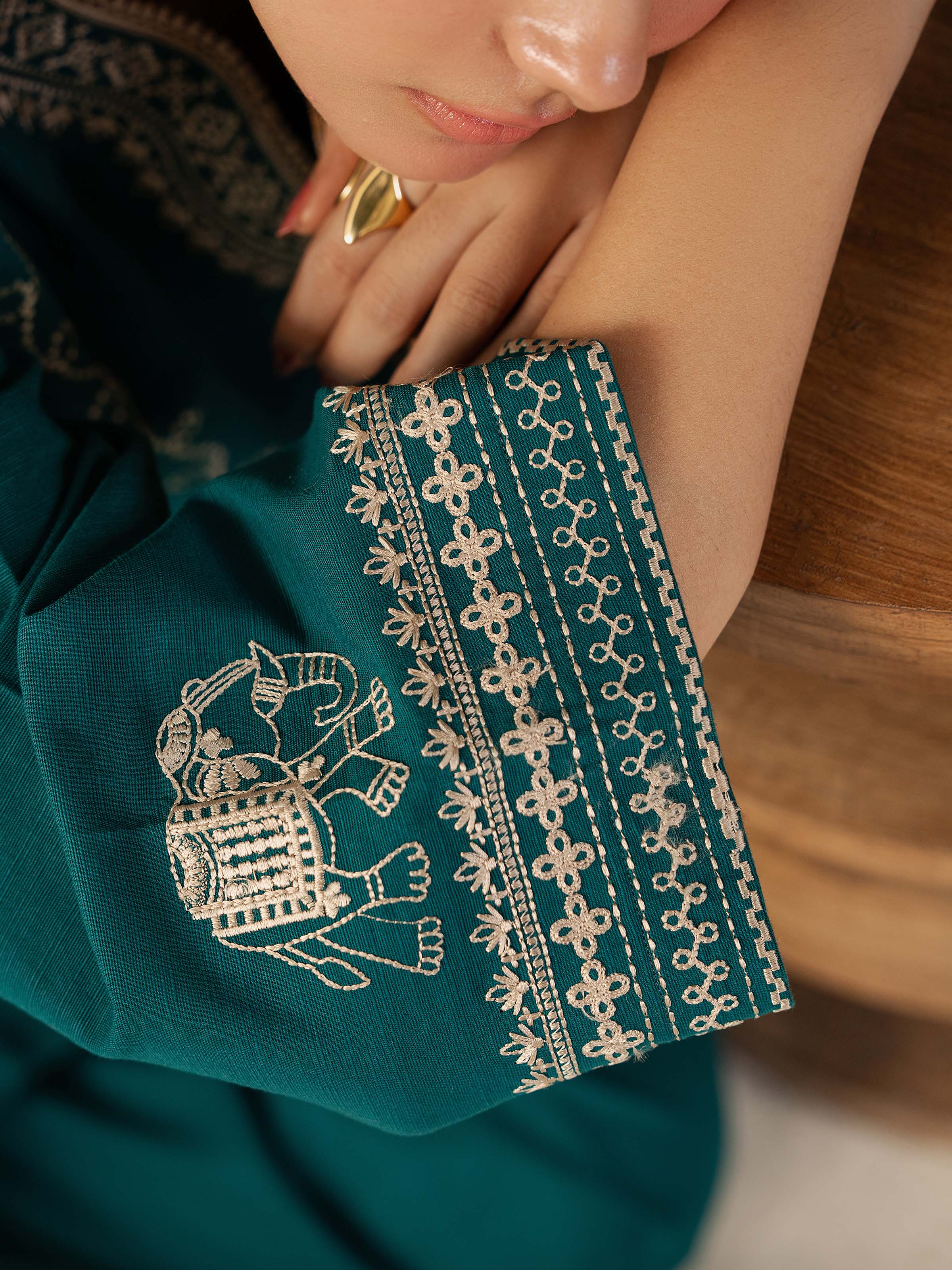 Pret Embroidered Khaddar Co-ord Set - EWTKED5-84002ST - Image 4