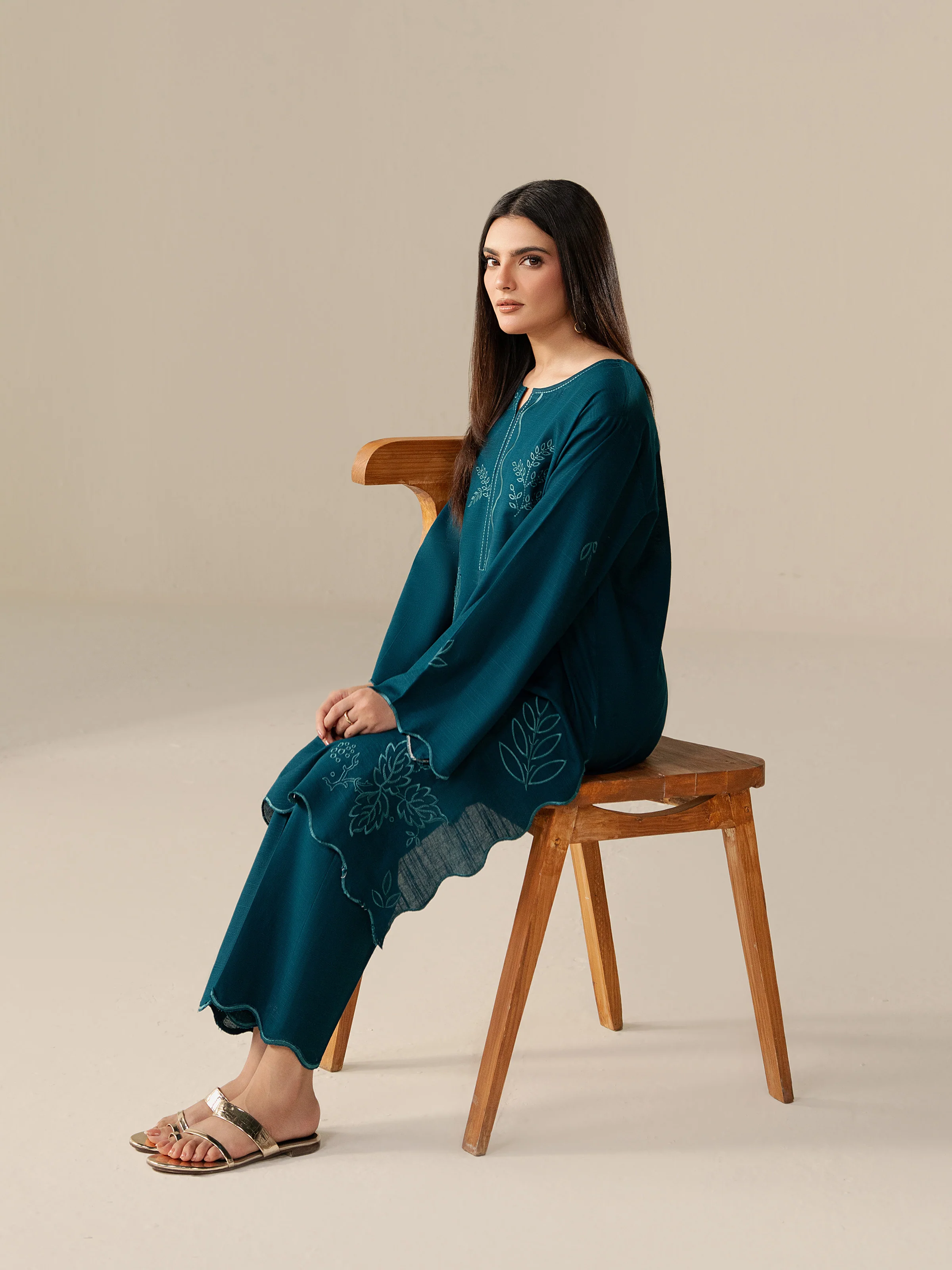 Pret Embroidered Khaddar Shirt Trouser - EWTKED5-84004ST - Image 4