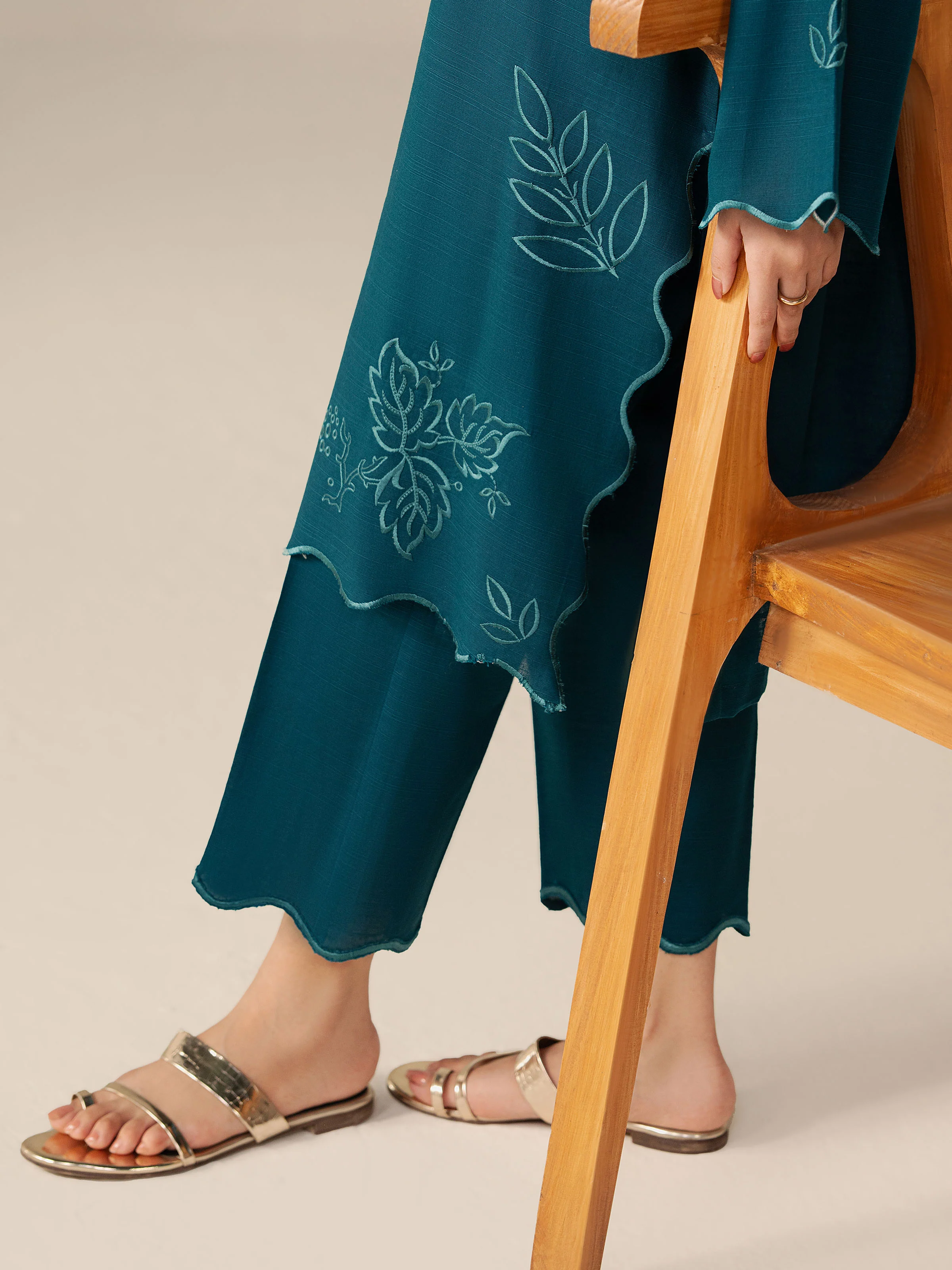 Pret Embroidered Khaddar Shirt Trouser - EWTKED5-84004ST - Image 5