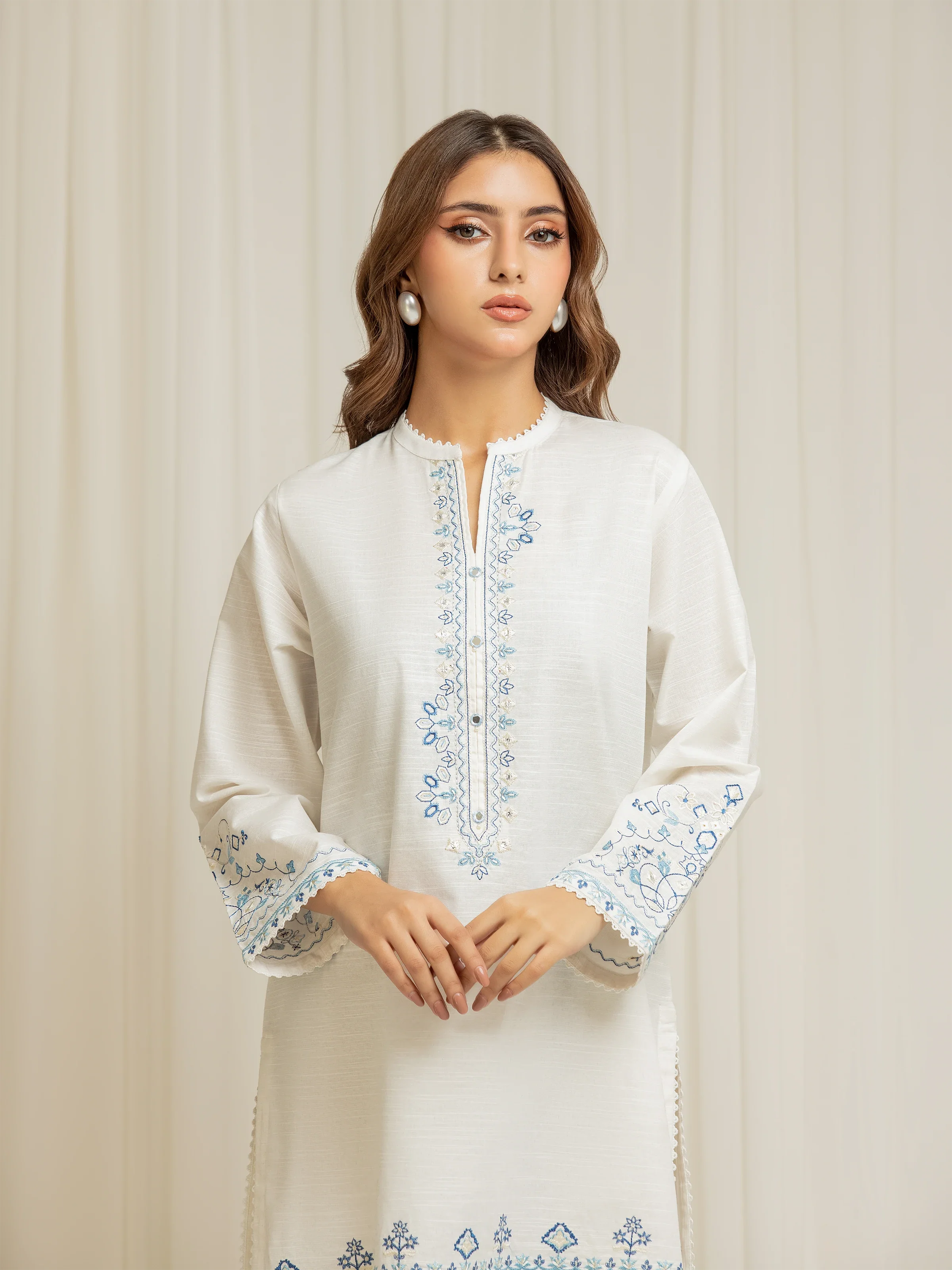Pret Embroidered Khaddar Co-Ord Set - EWTKED5-84116ST - Image 2