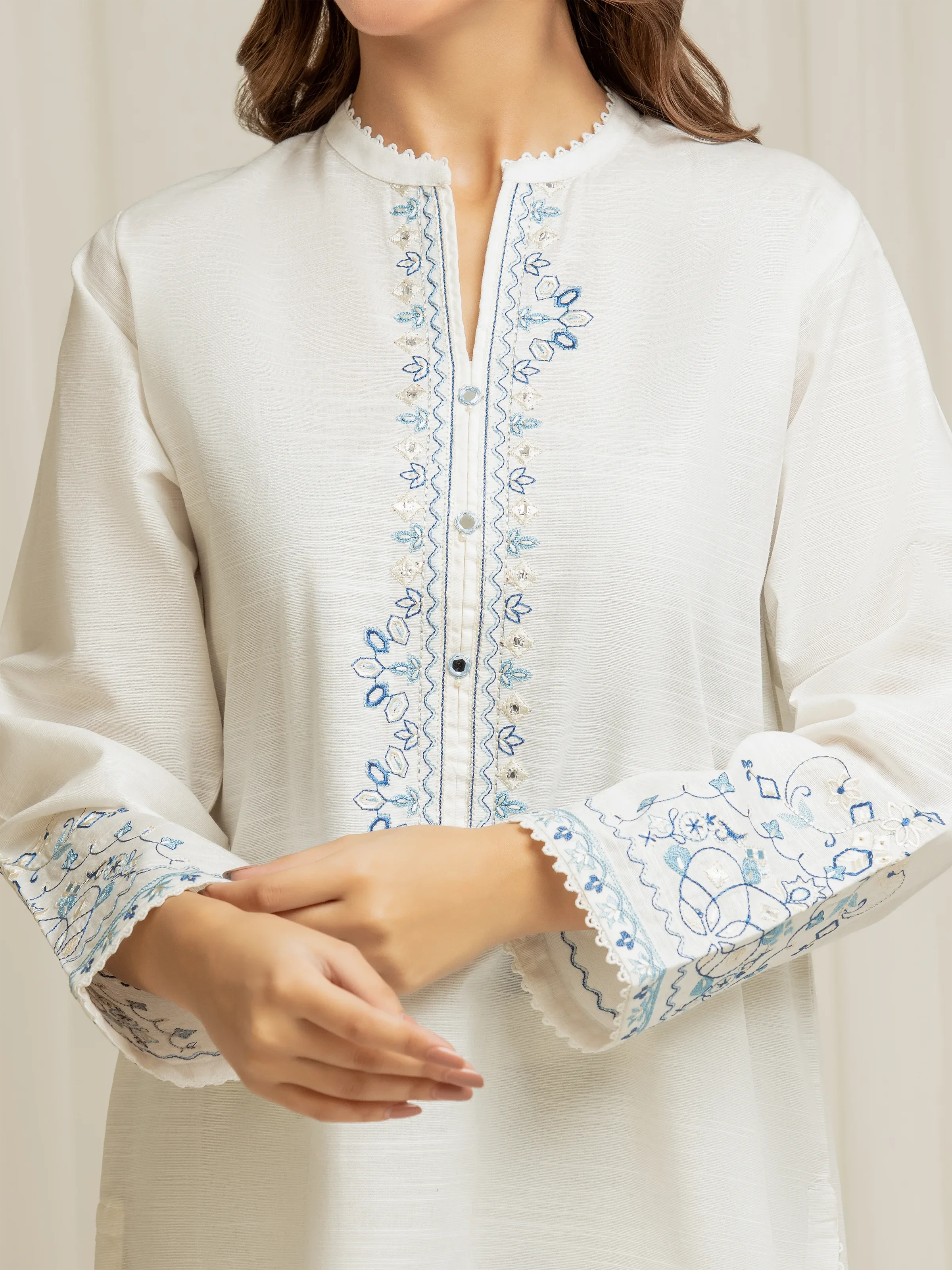 Pret Embroidered Khaddar Co-Ord Set - EWTKED5-84116ST - Image 3