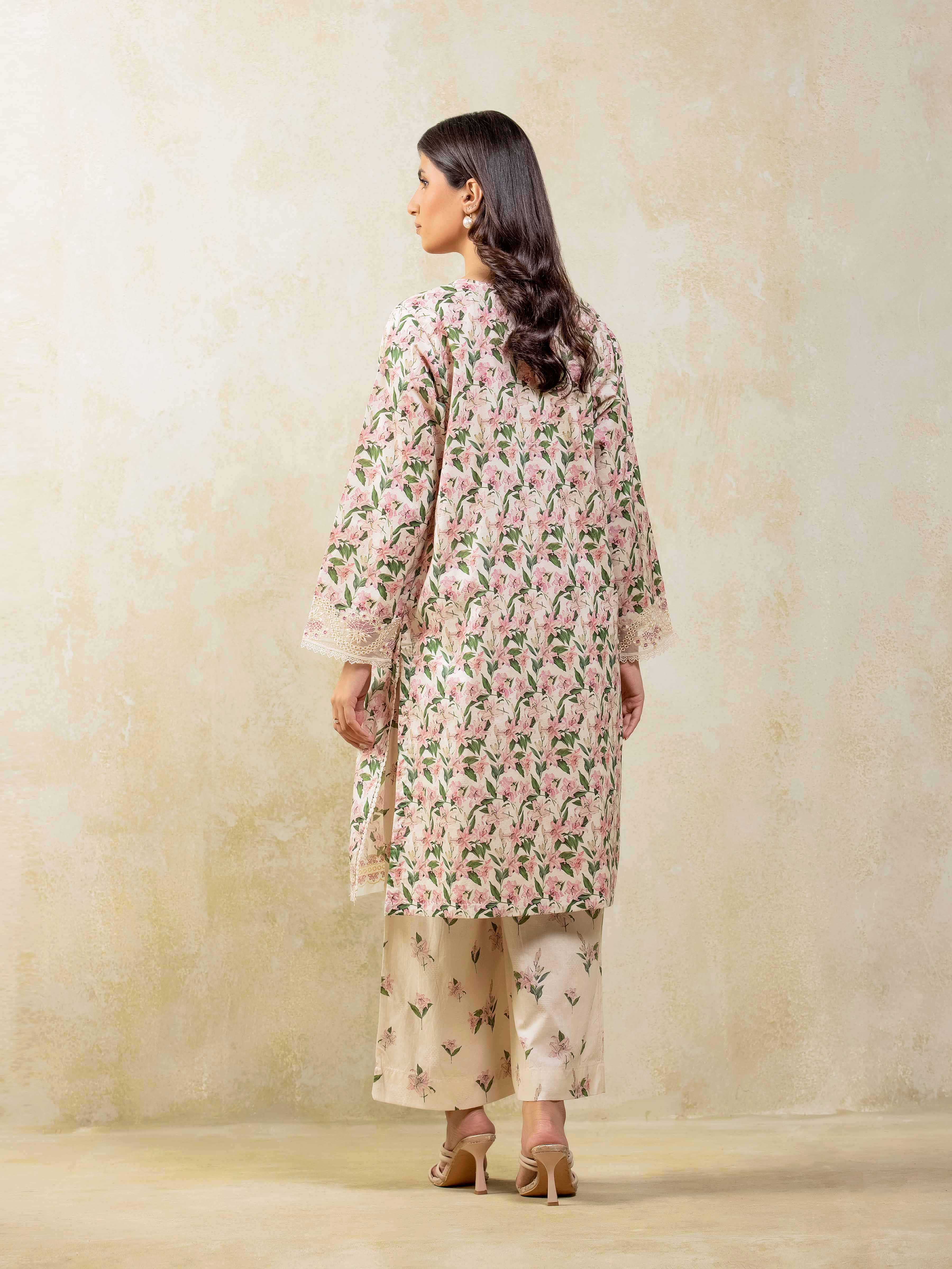 Pret Embroidered Lawn Jacquard Co-Ord Set - EWTKE5-81687ST - Image 6