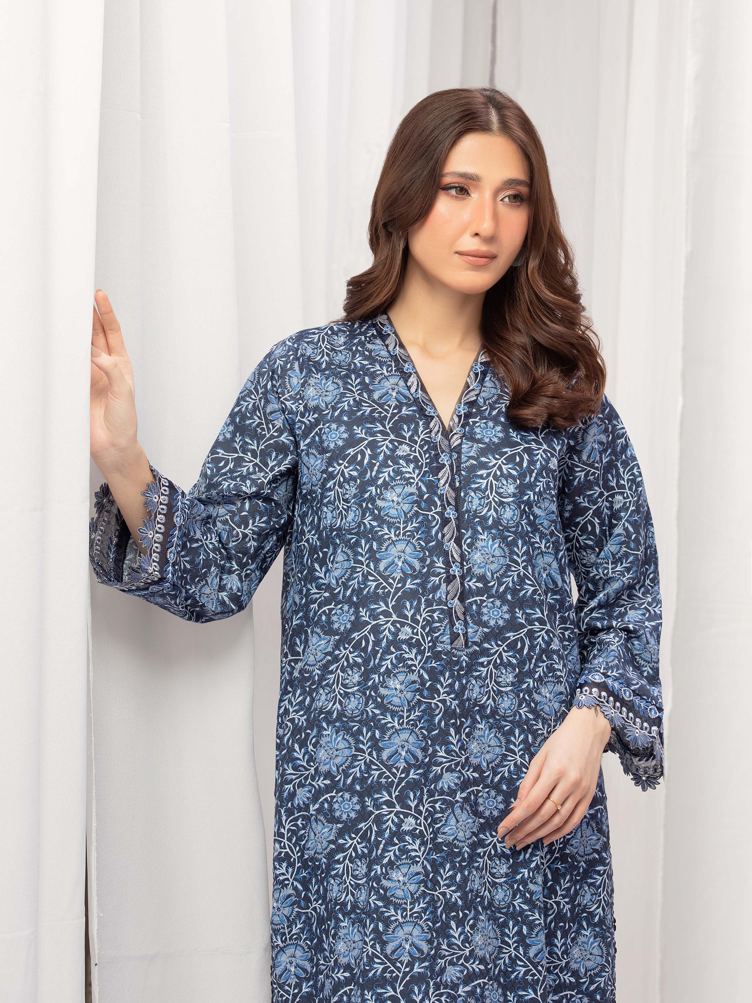 Pret Embroidered Lawn Co-Ord Set - EWTKE5-81690ST - Image 2