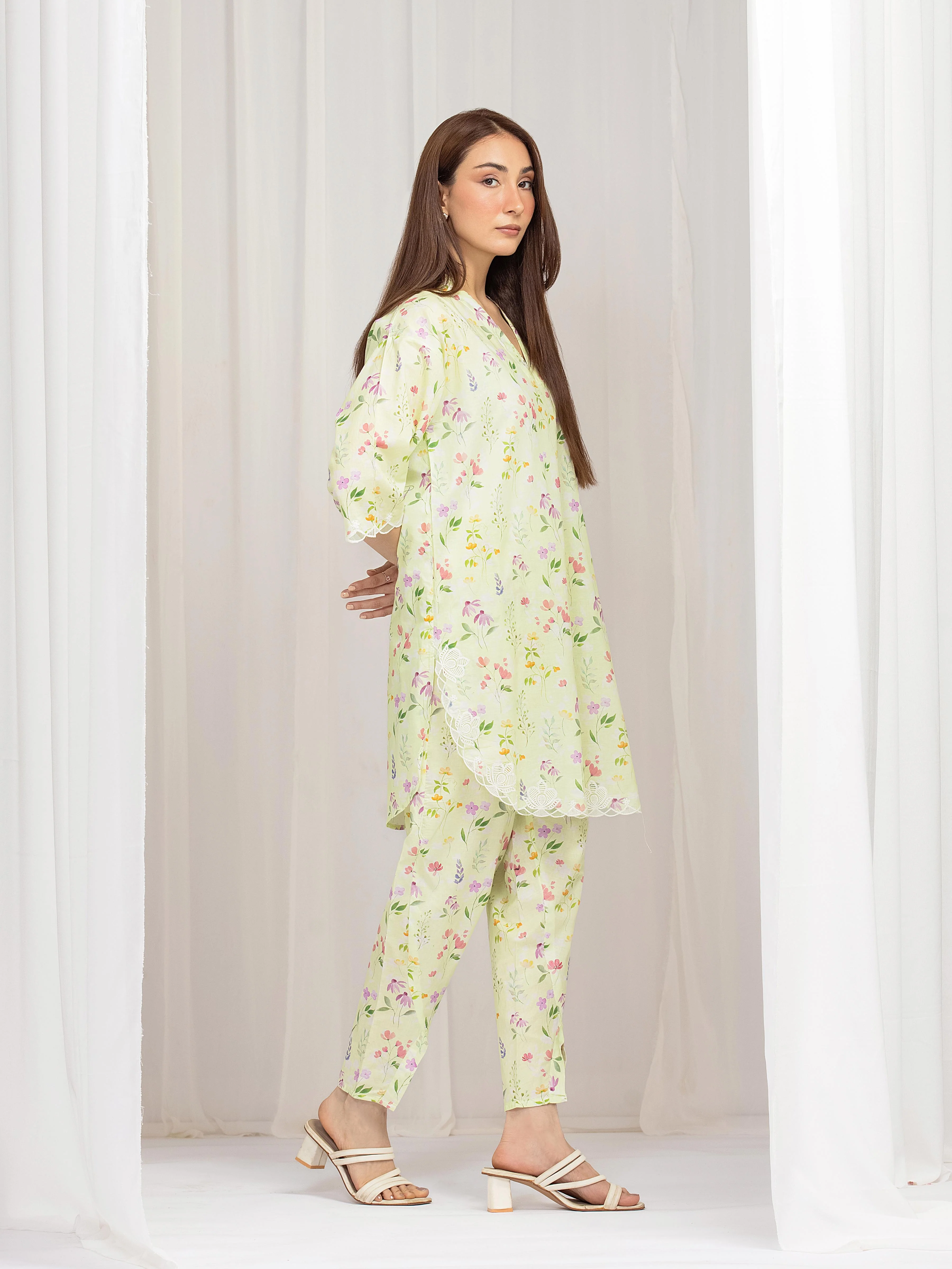 Pret Embroidered Lawn Co-ord Set - EWTKE5-81905ST - Image 4