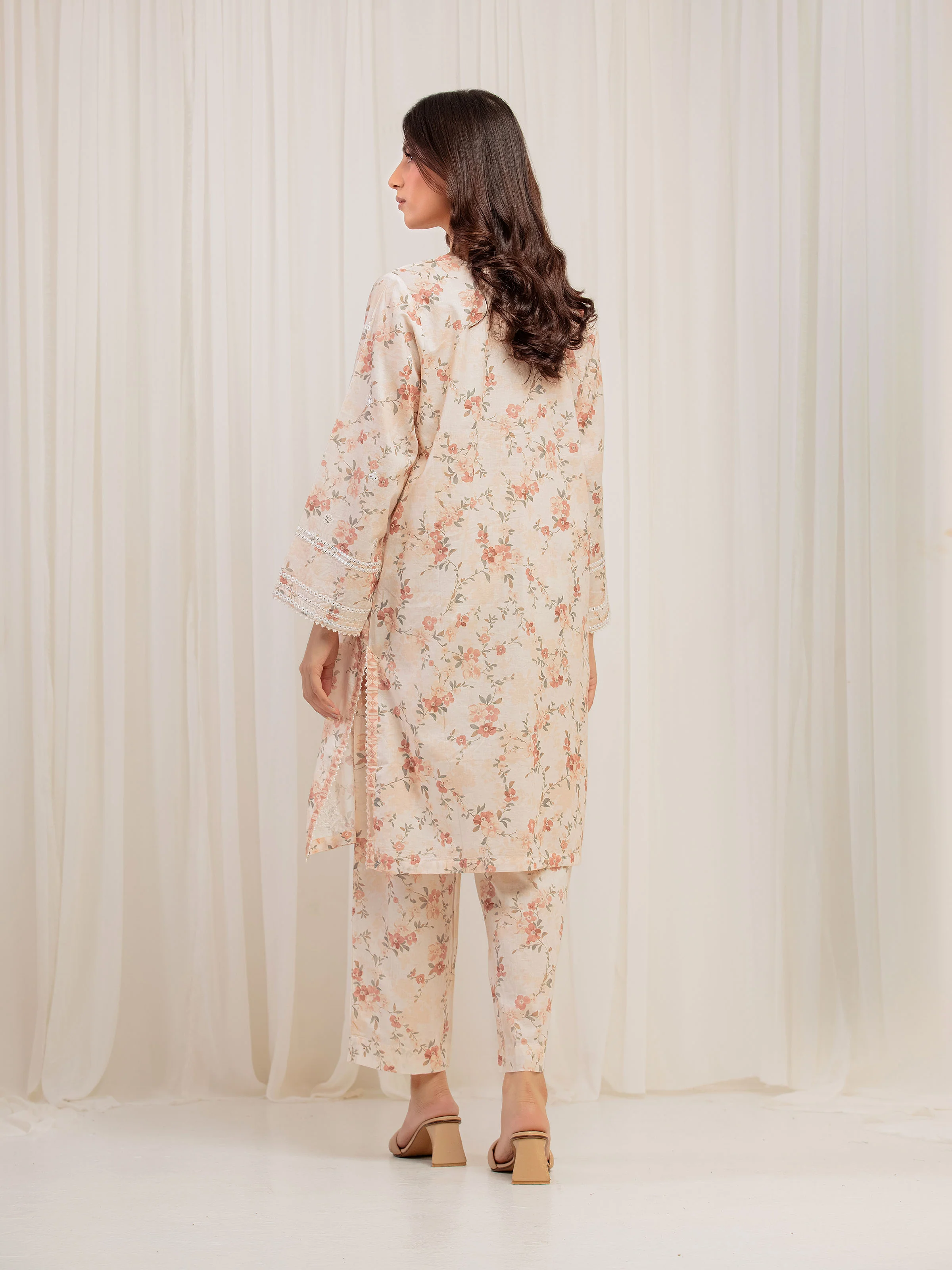 Pret Embroidered Lawn Co-ord Set - EWTKE5-81907ST - Image 6