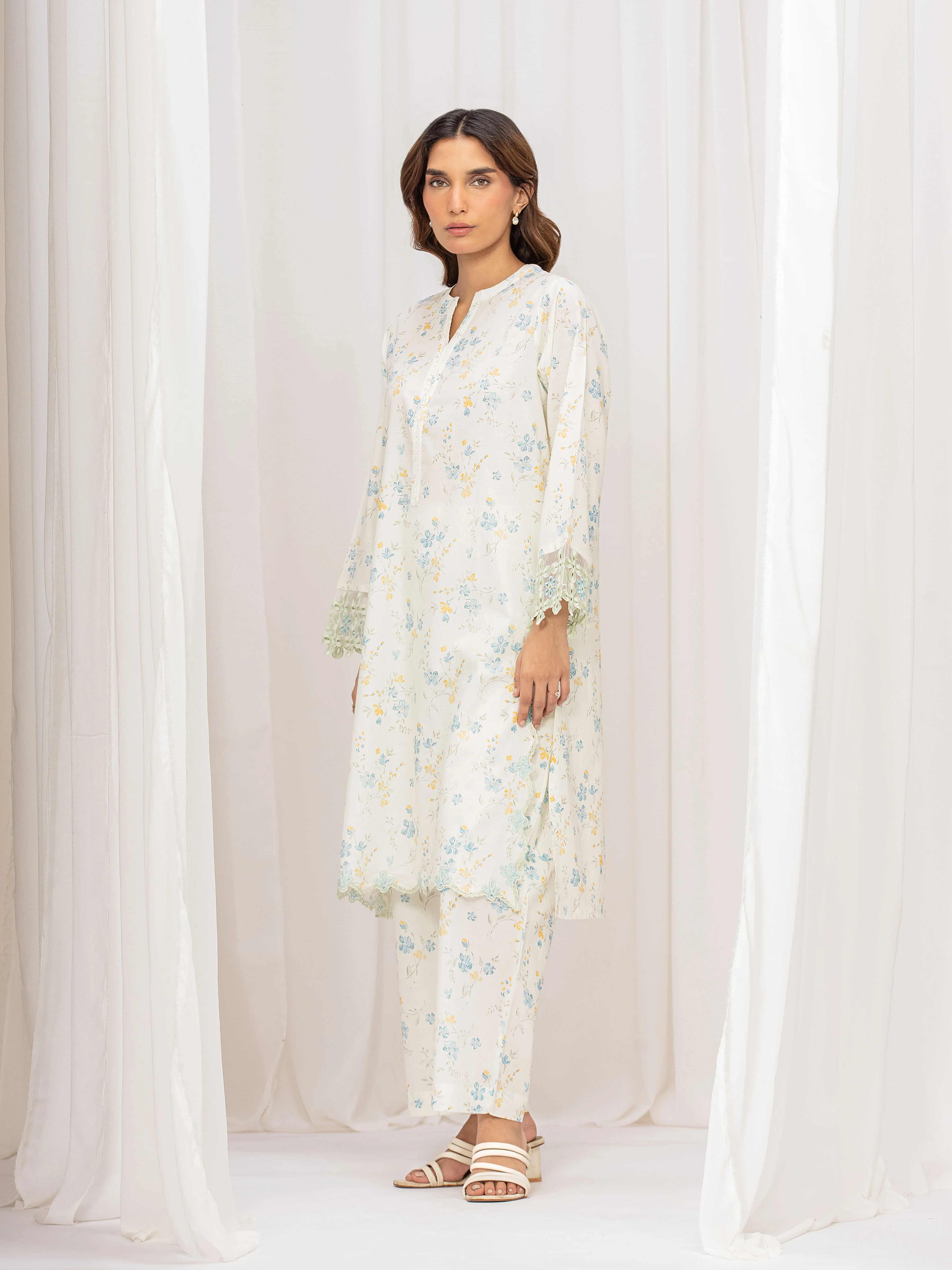 Pret Embroidered Lawn Co-ord Set - EWTKE5-81908ST - Image 4