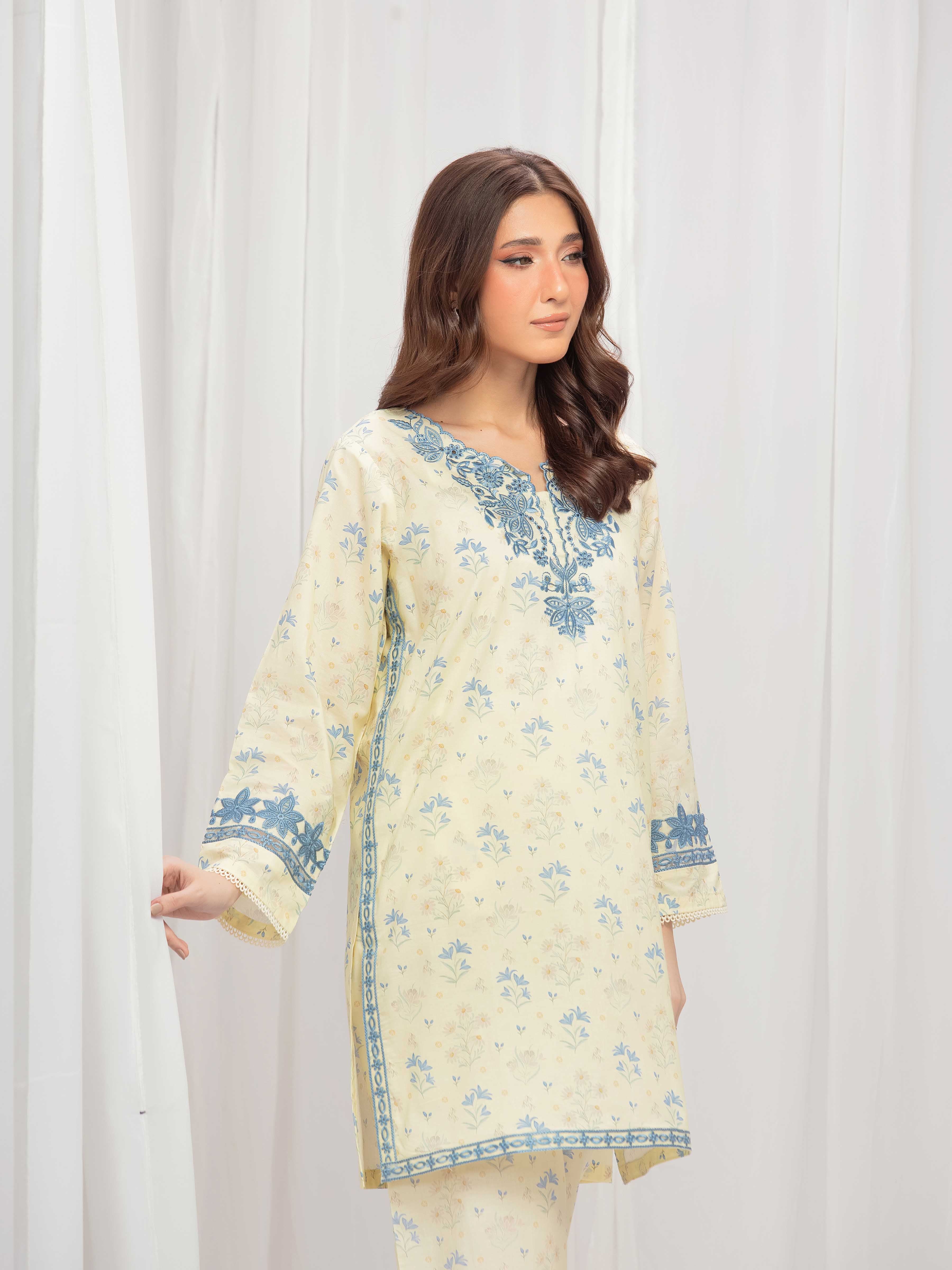 Pret Embroidered Lawn Co-ord Set - EWTKE5-81909ST - Image 5