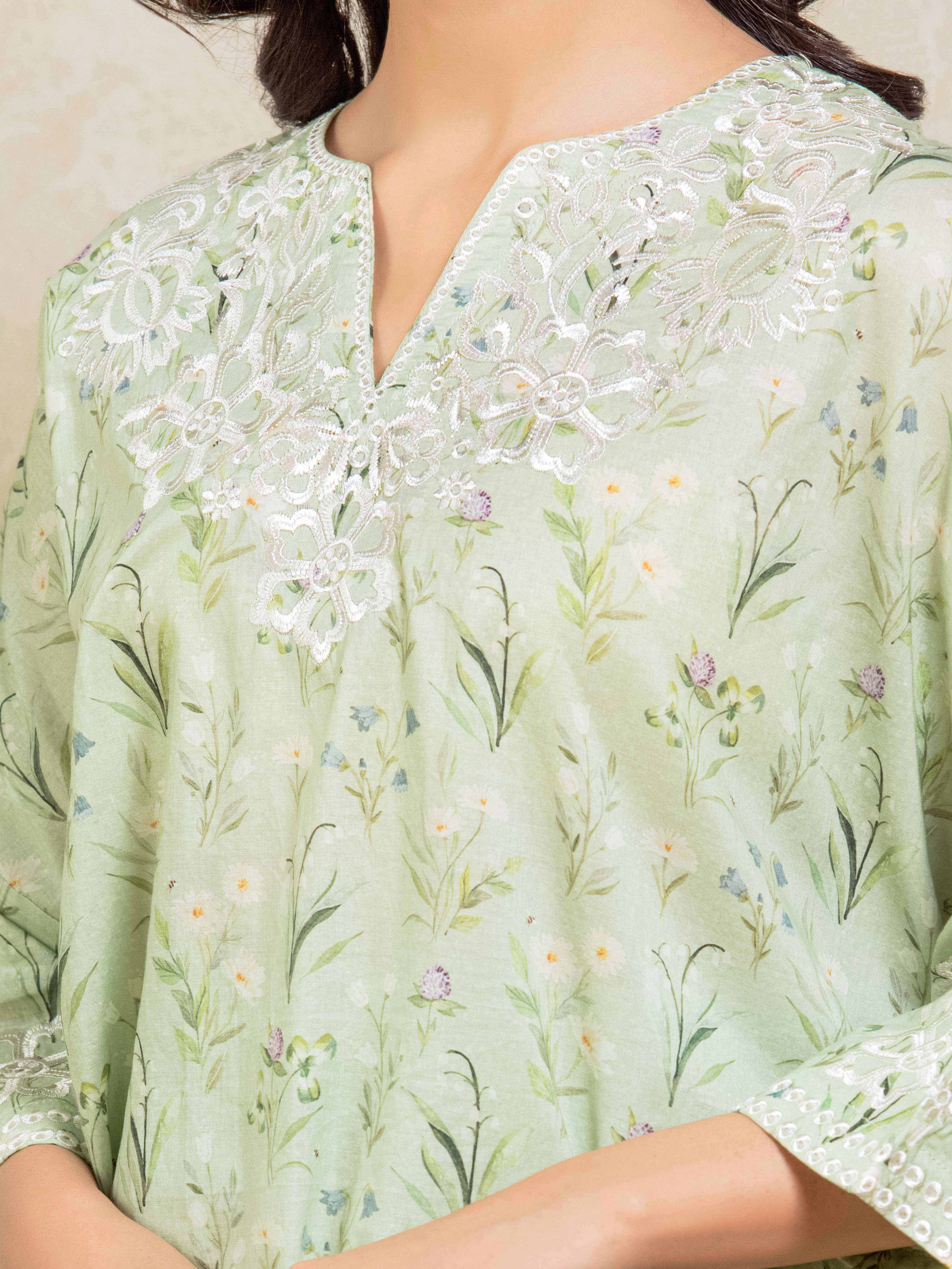 Pret Embroidered Lawn Co-Ord Set - EWTKE5-82383ST - Image 3