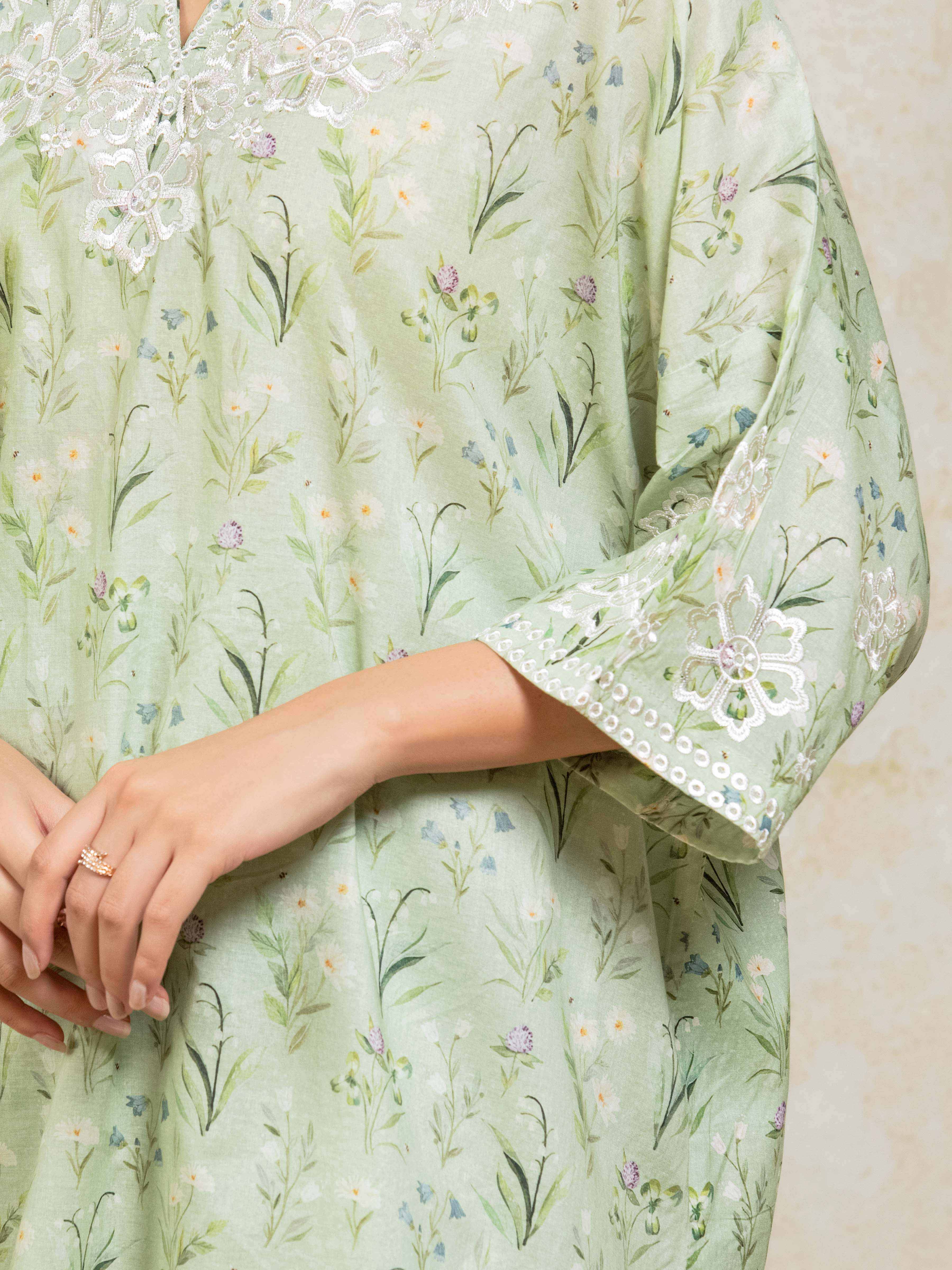 Pret Embroidered Lawn Co-Ord Set - EWTKE5-82383ST - Image 4