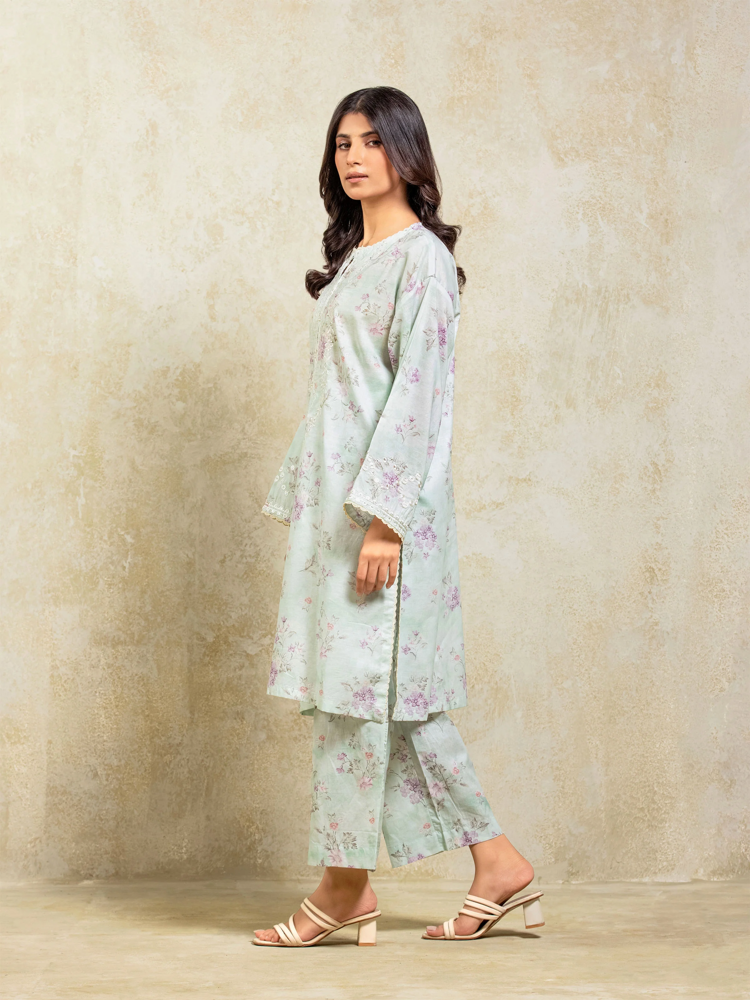 Pret Embroidered Lawn Co-ord Set - EWTKE5-82387ST - Image 4