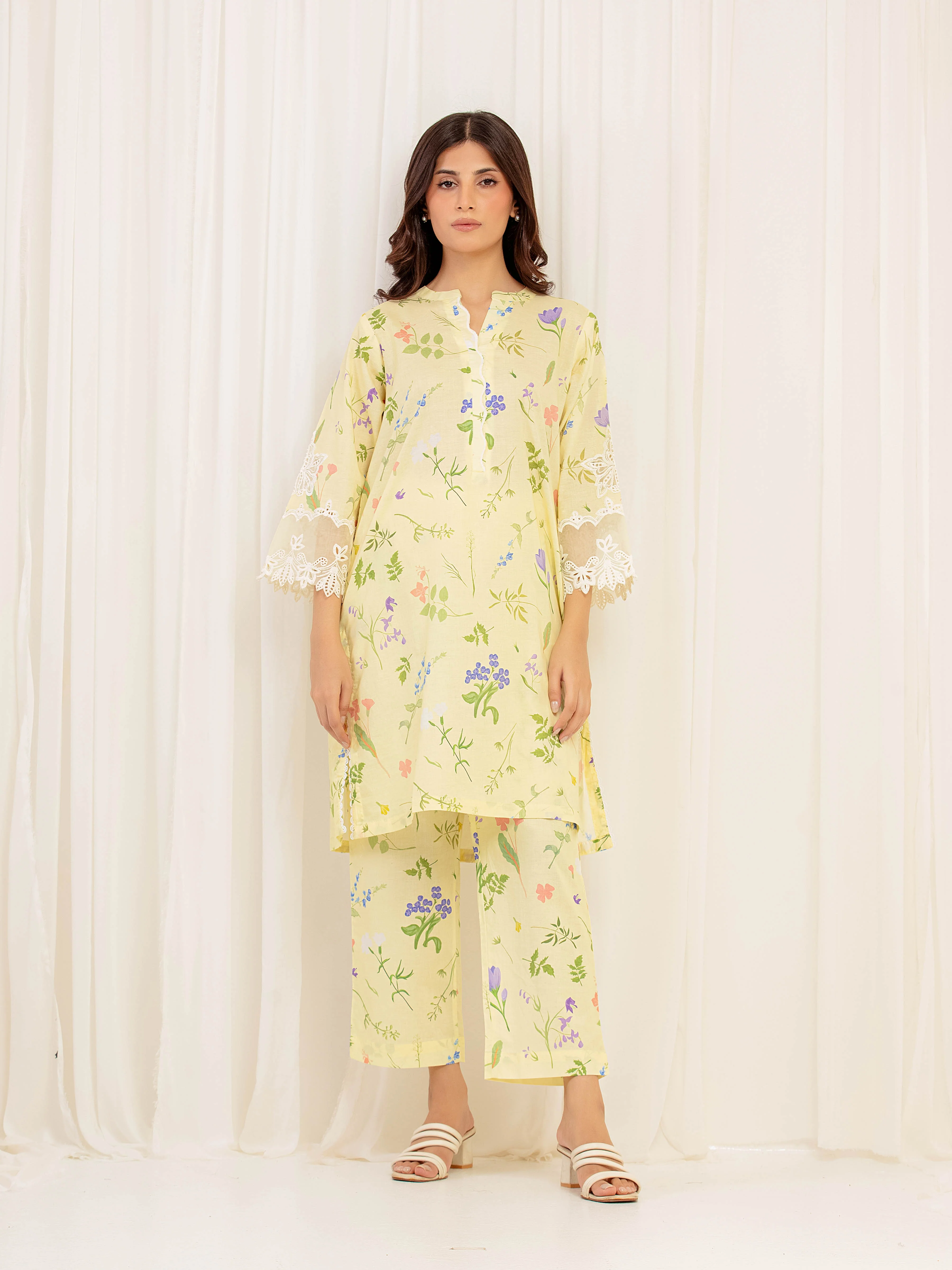 Pret Embroidered Lawn Co-ord Set - EWTKE5-82389ST