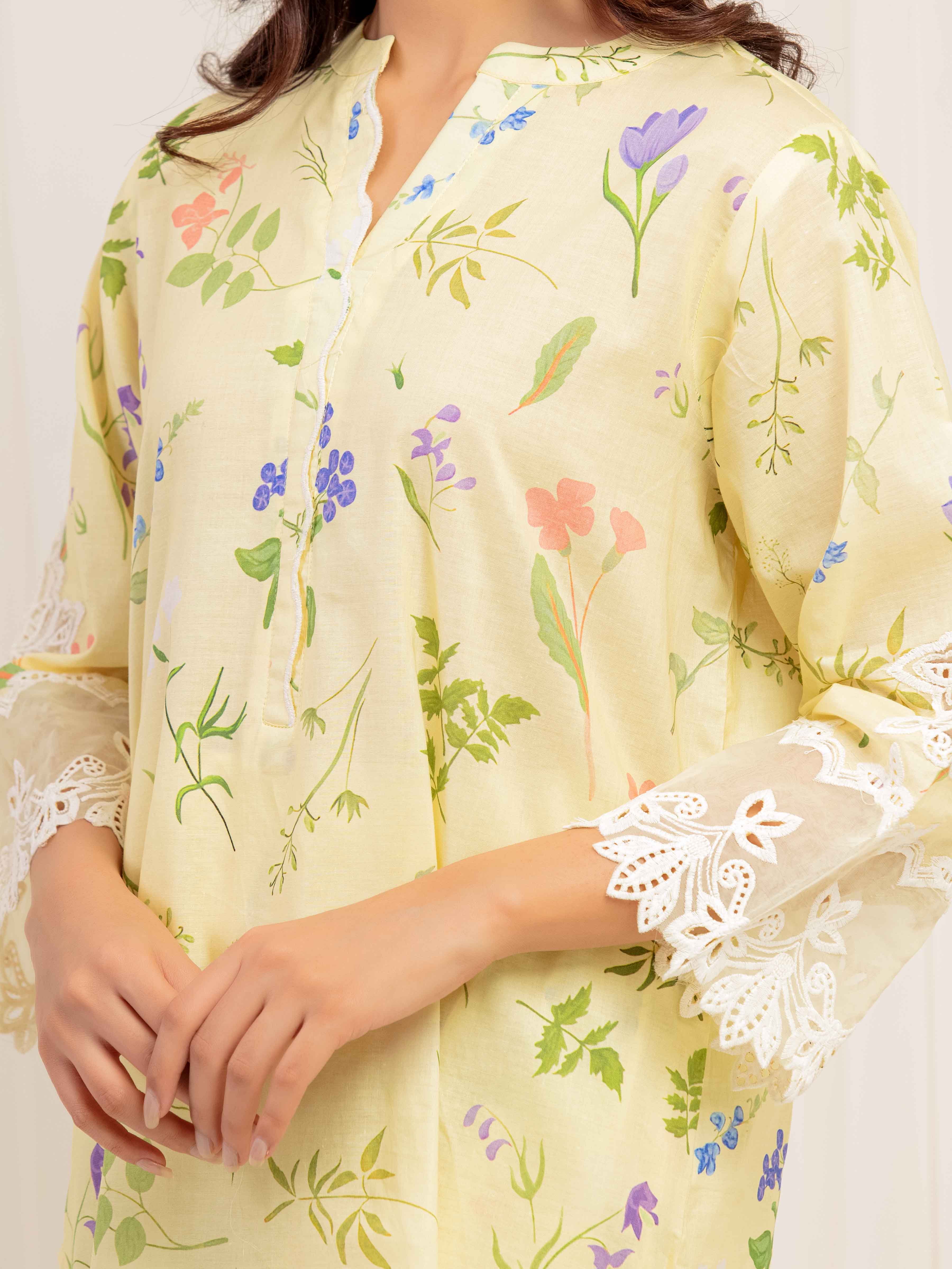 Pret Embroidered Lawn Co-ord Set - EWTKE5-82389ST - Image 3