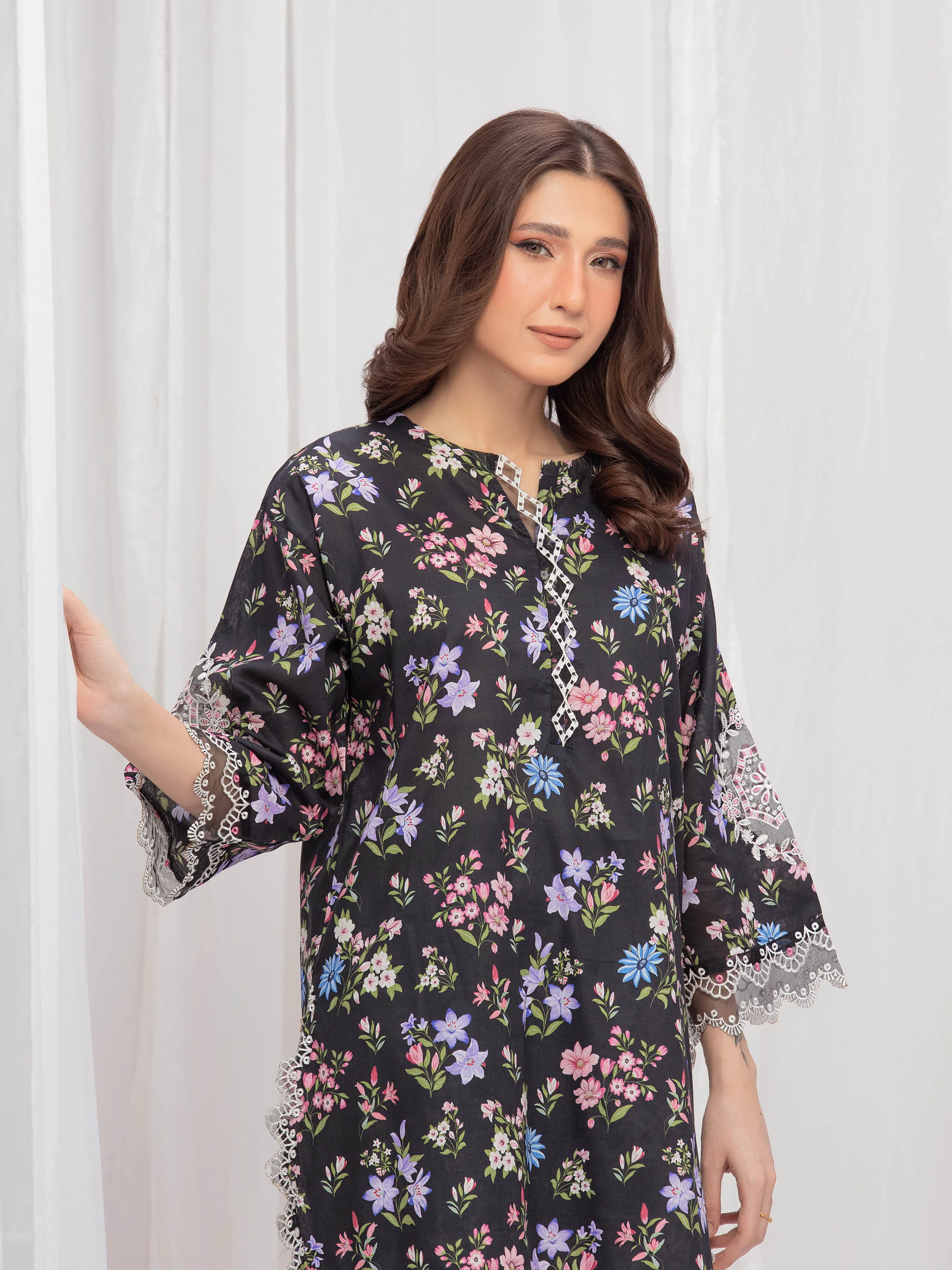 Pret Embroidered Lawn Co-ord Set - EWTKE5-82447ST - Image 2