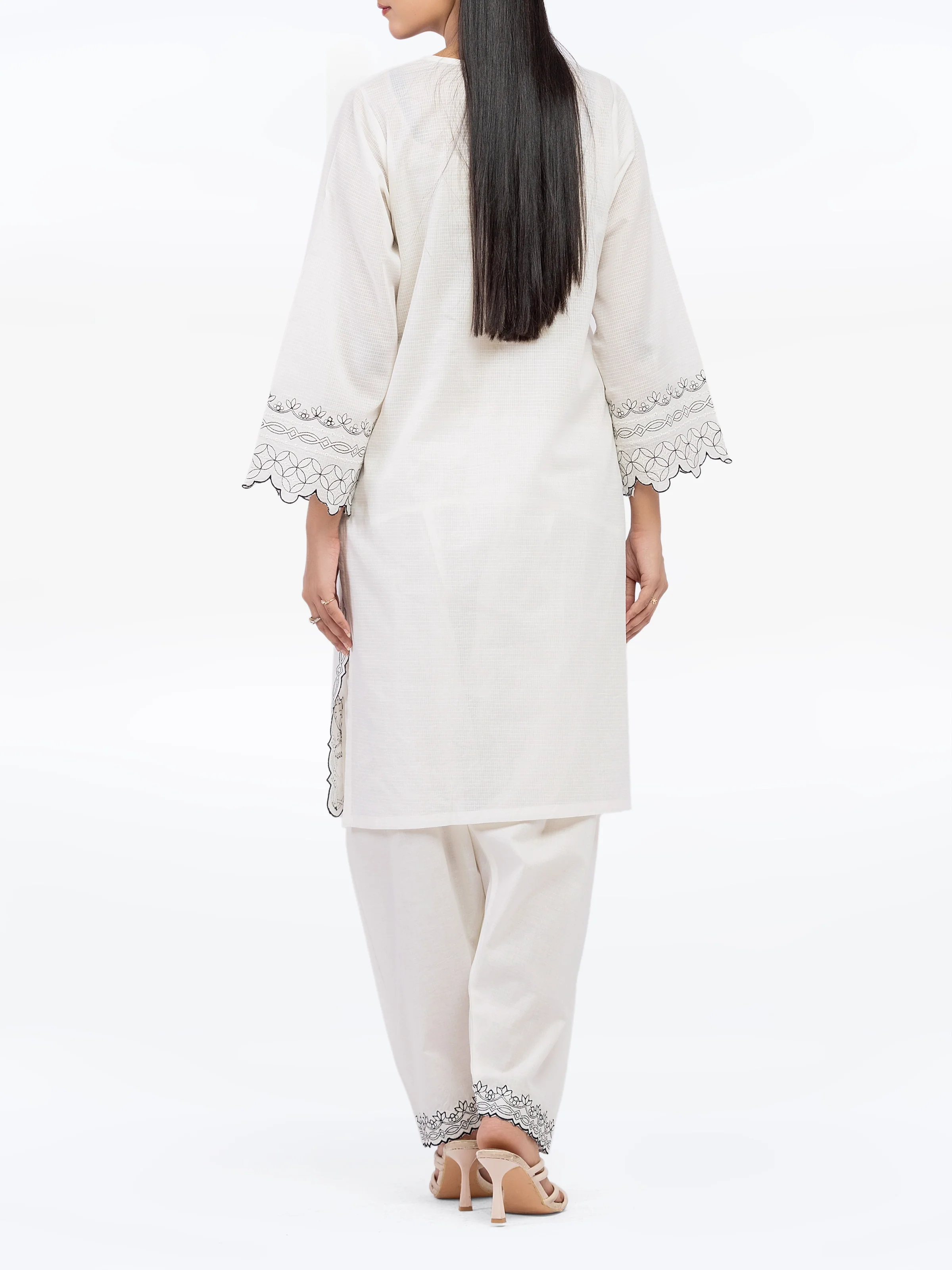 Pret Embroidered Lawn Slub Co-Ord Set - EWTKE5-82102ST - Image 6