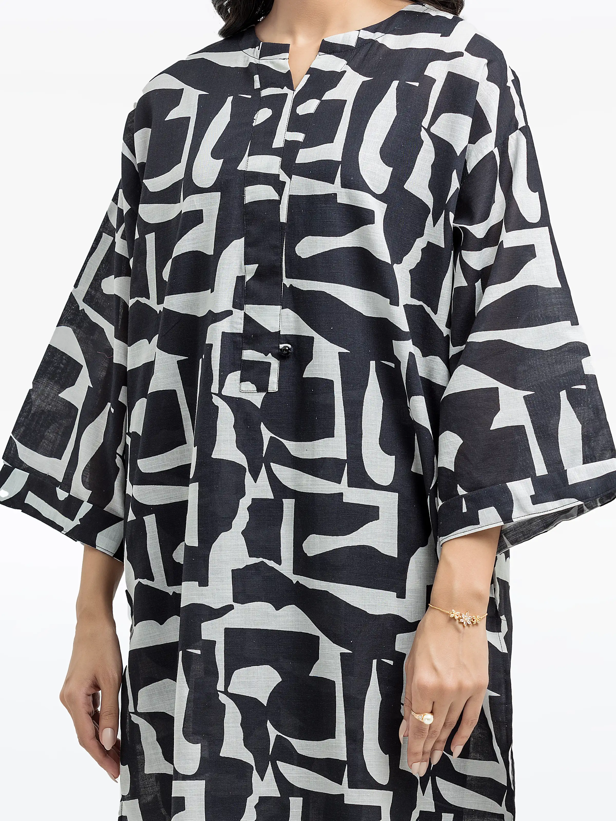 Pret Printed Khaddar Co-ord Set - EWTKP24-81503ST - Image 4