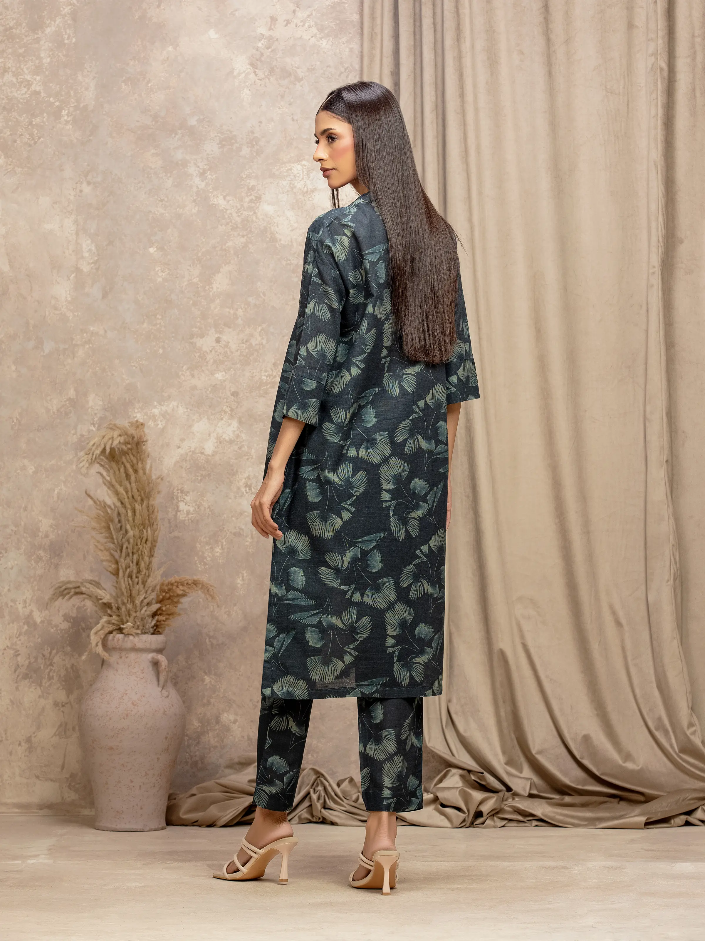 Pret Printed Khaddar Co-ord Set - EWTKP5-84025ST - Image 5