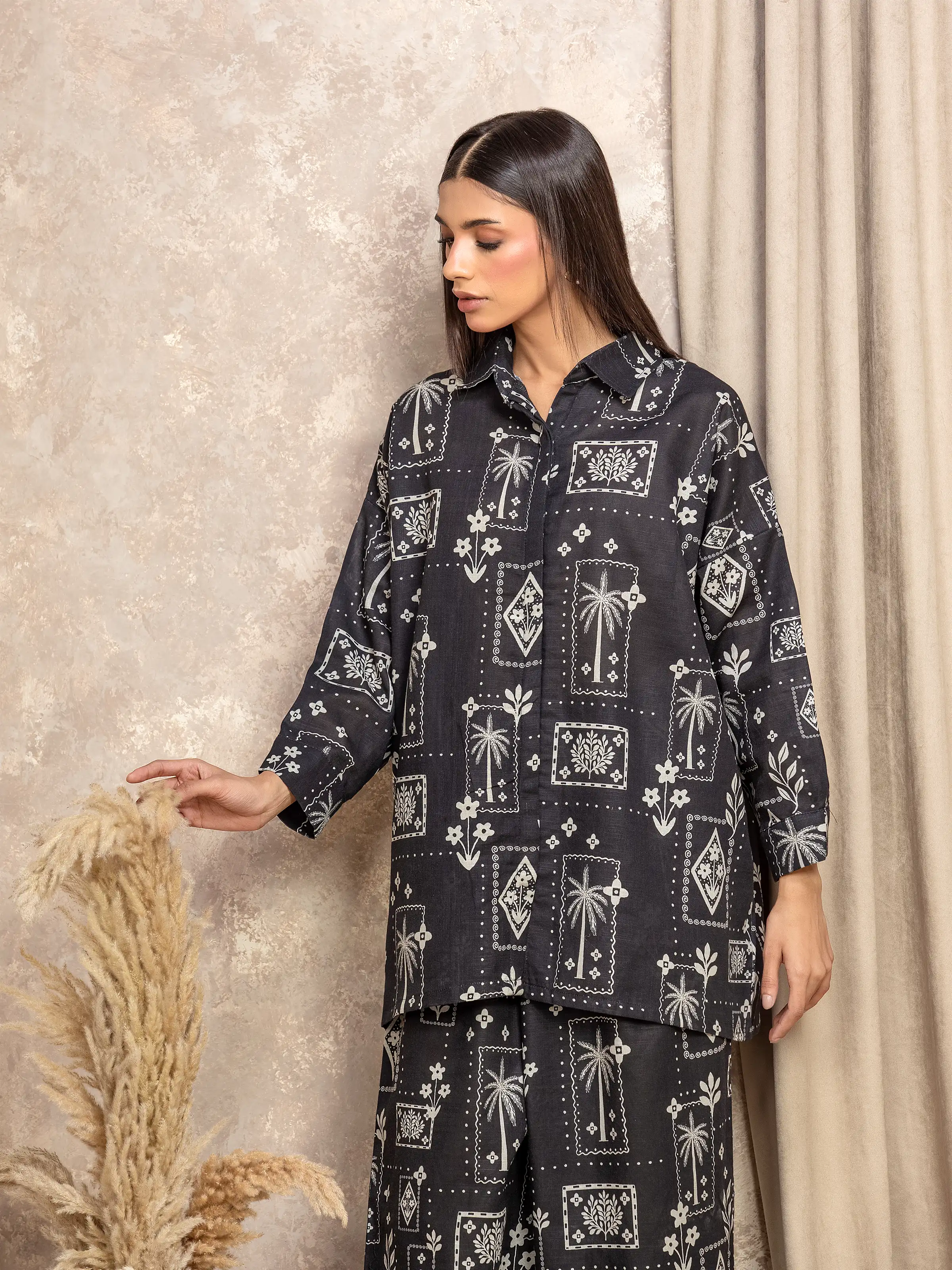 Pret Printed Khaddar Co-ord Set - EWTKP5-84029ST - Image 2