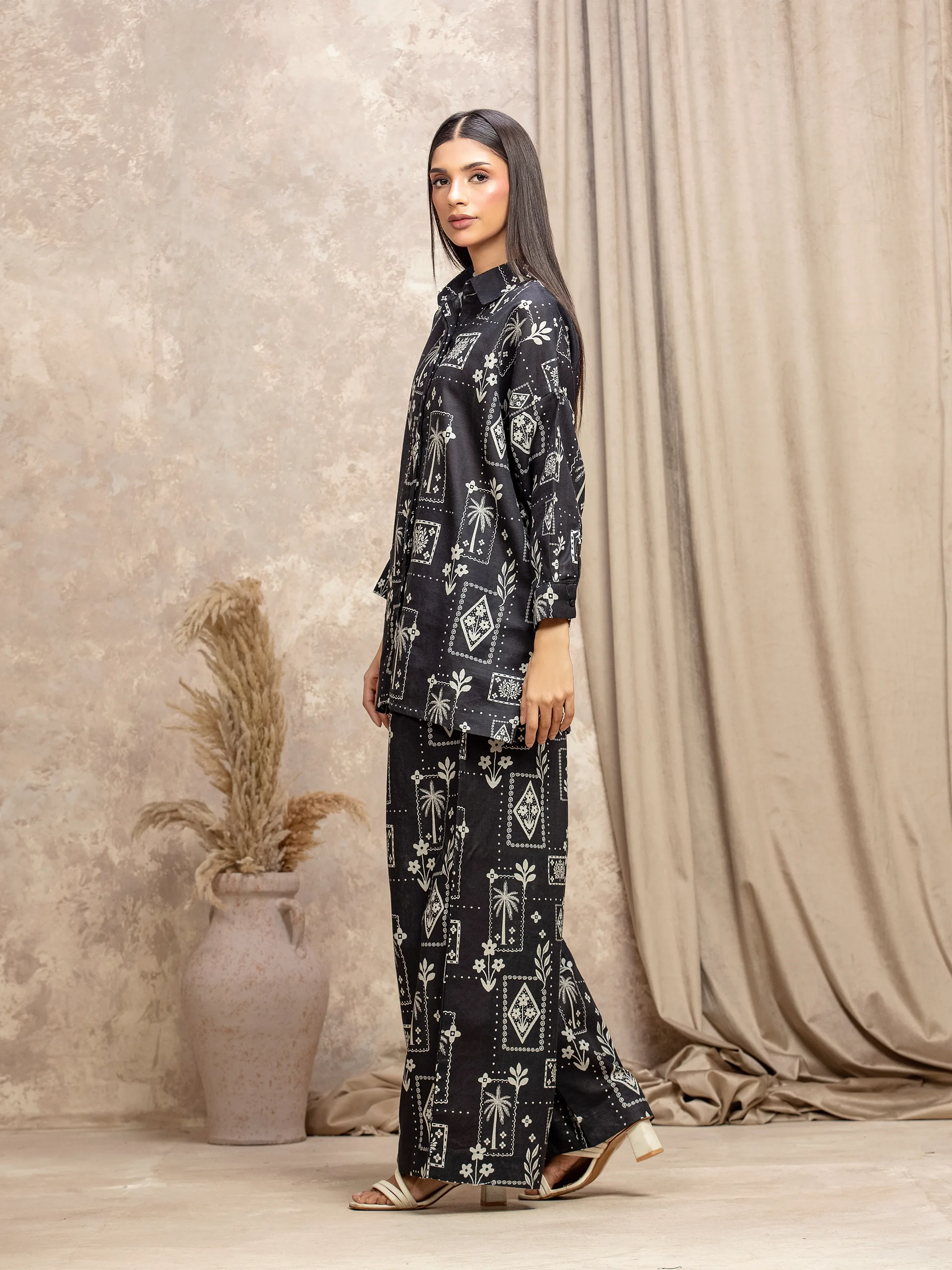Pret Printed Khaddar Co-ord Set - EWTKP5-84029ST - Image 4