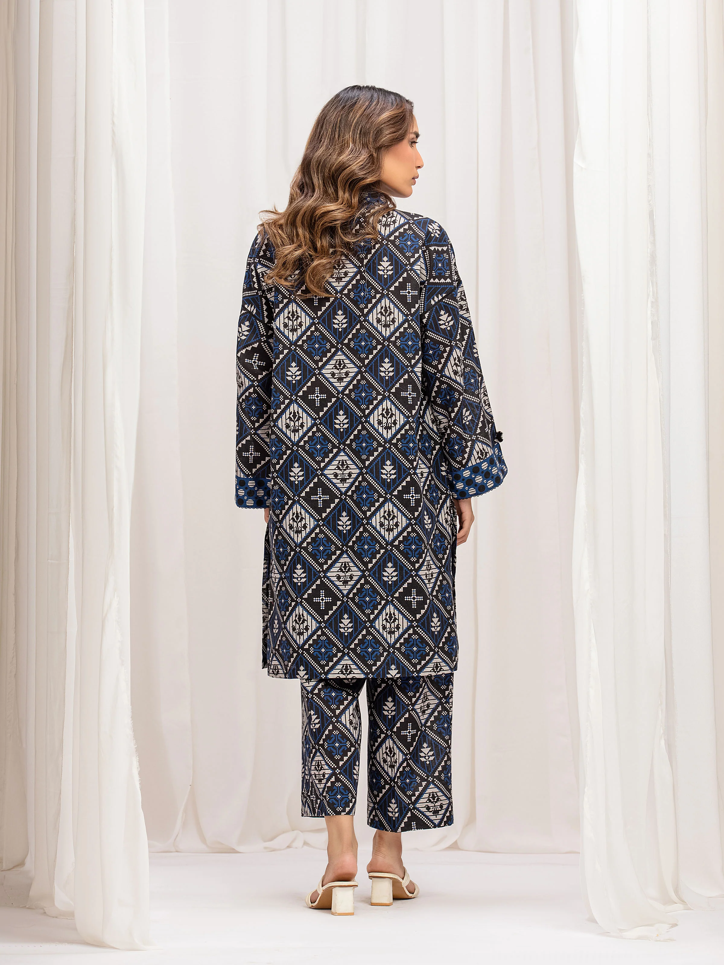 Pret Printed Khaddar Co-ord Set - EWTKP5-84030ST - Image 5
