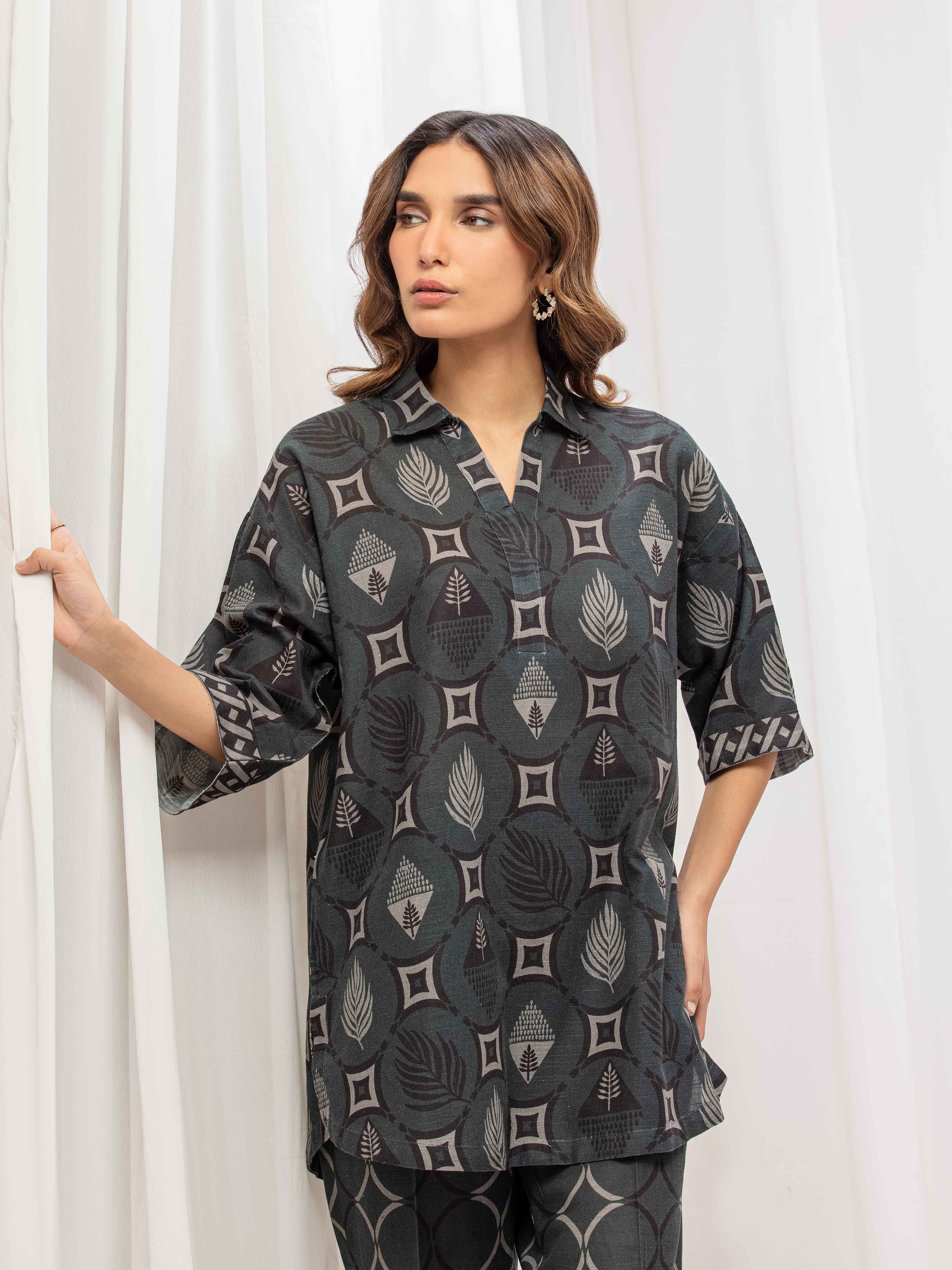 Pret Printed Khaddar Co-Ord Set - EWTKP5-84031ST - Image 2