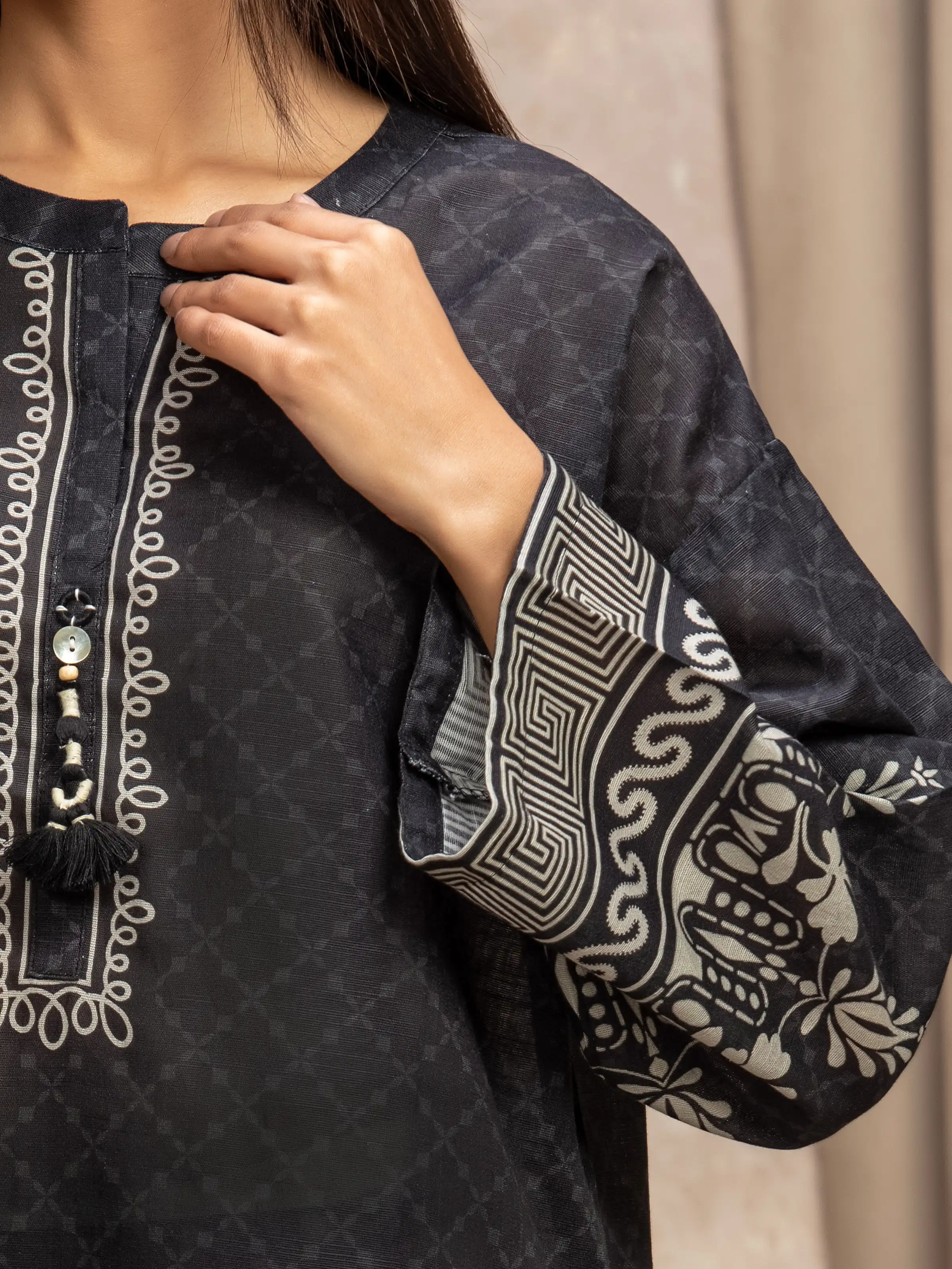 Pret Printed Khaddar Co-Ord Set - EWTKP5-84036ST - Image 4