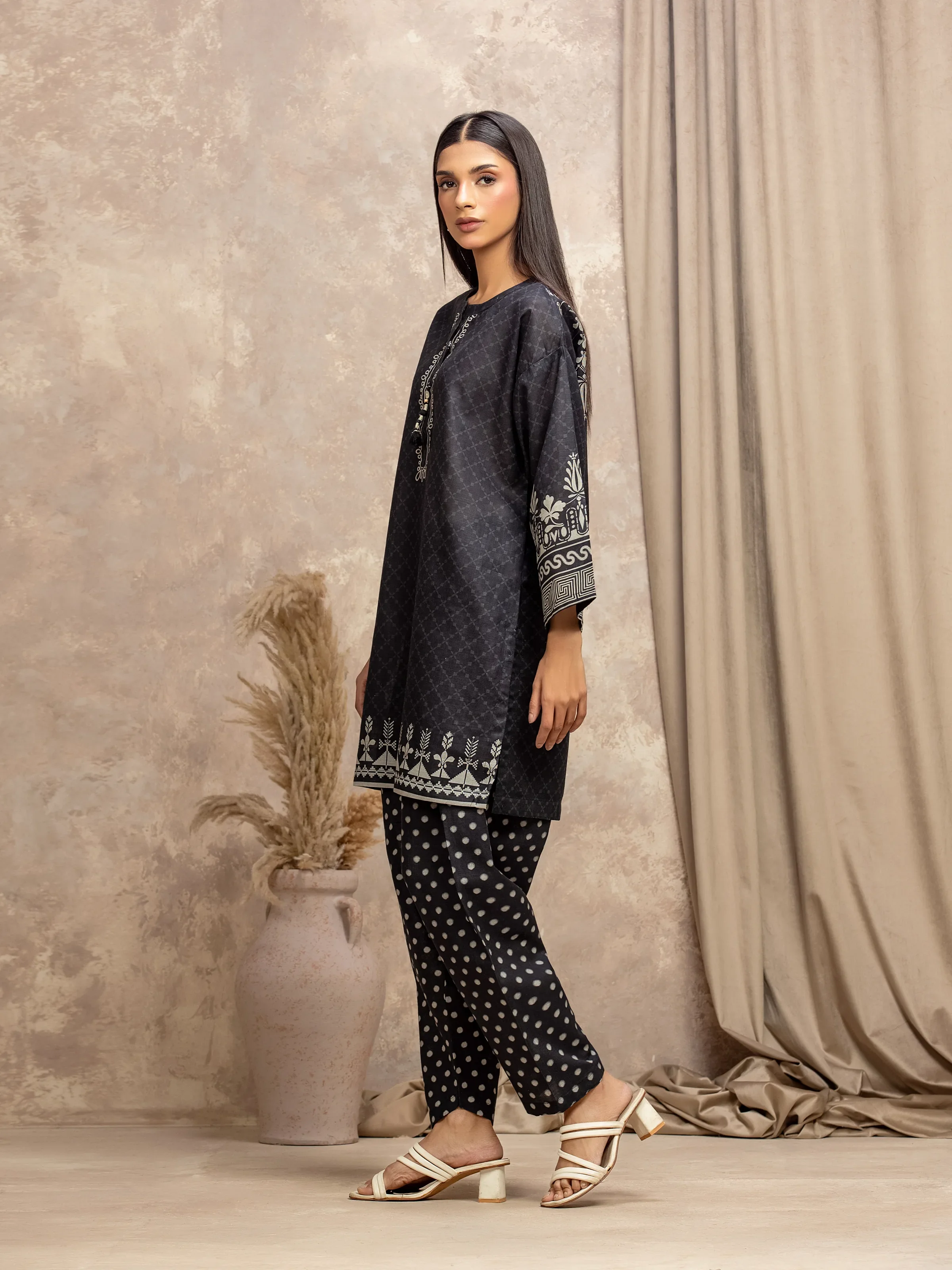 Pret Printed Khaddar Co-Ord Set - EWTKP5-84036ST - Image 5