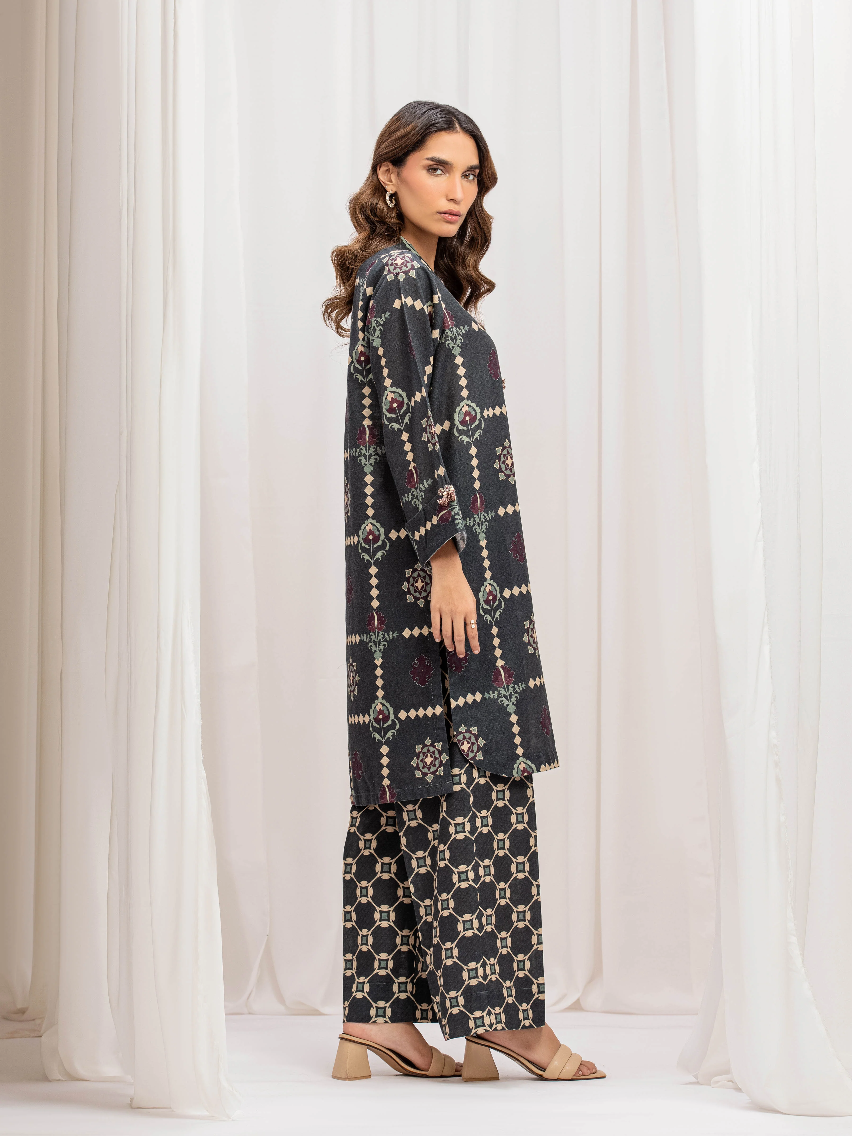 Pret Printed Khaddar Co-Ord Set - EWTKP5-84042ST - Image 4