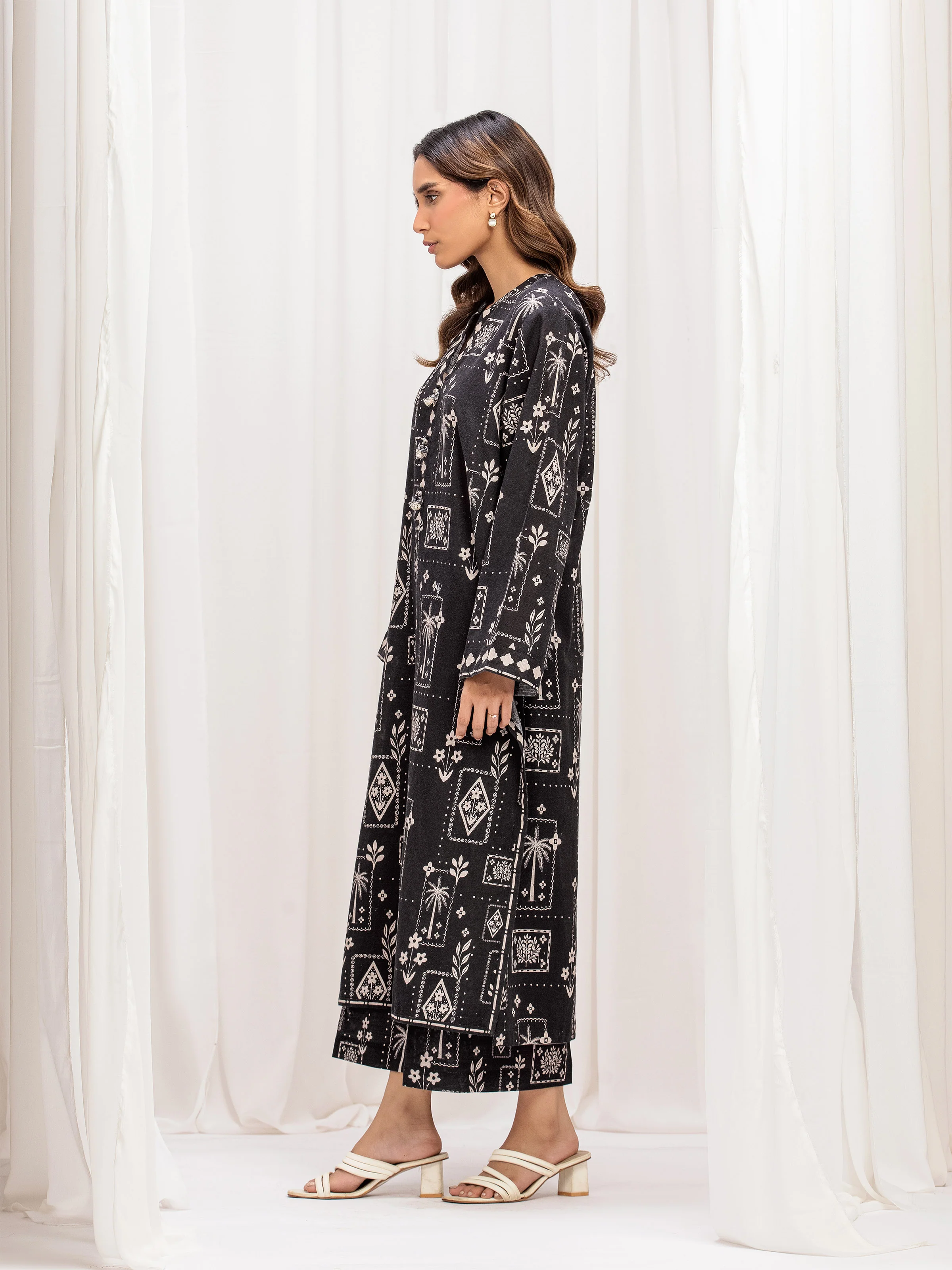 Pret Printed Khaddar Co-ord Set - EWTKP5-84088ST - Image 4