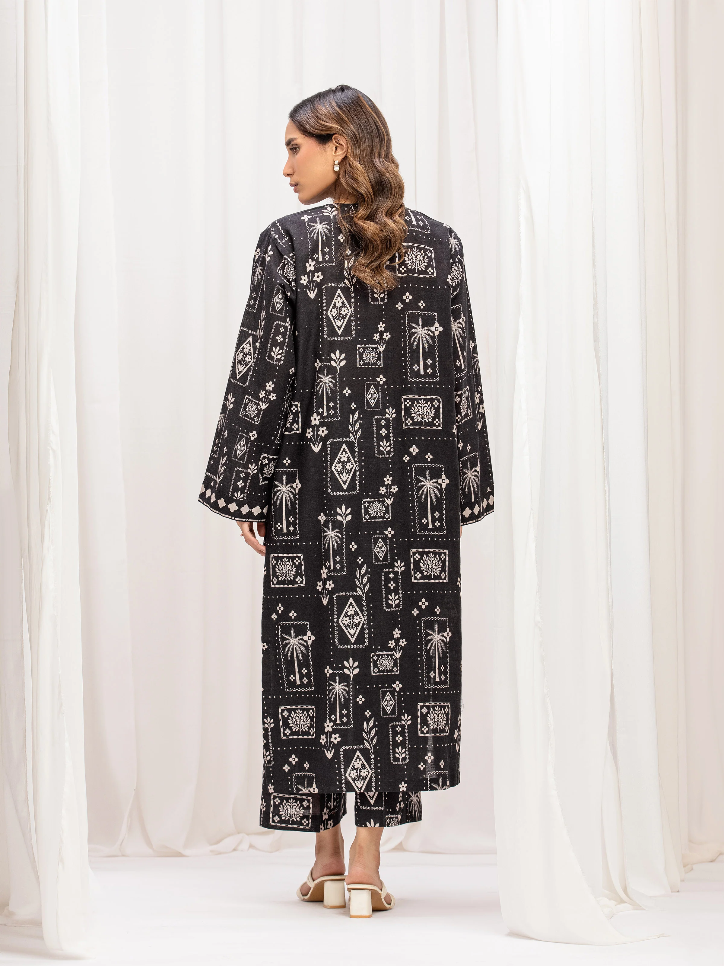 Pret Printed Khaddar Co-ord Set - EWTKP5-84088ST - Image 5