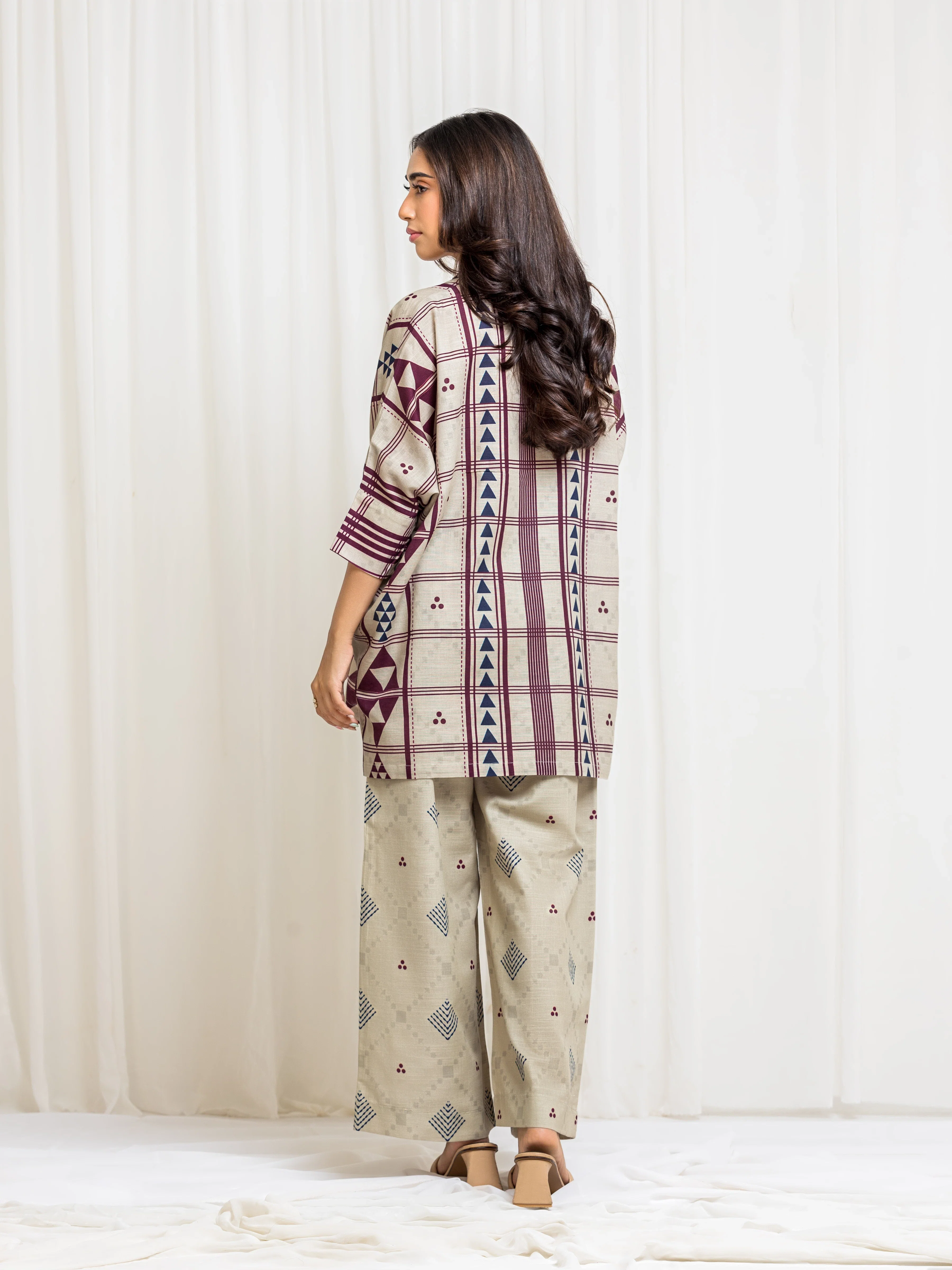 Pret Printed Khaddar Co-Ord Set - EWTKP5-84090ST - Image 5