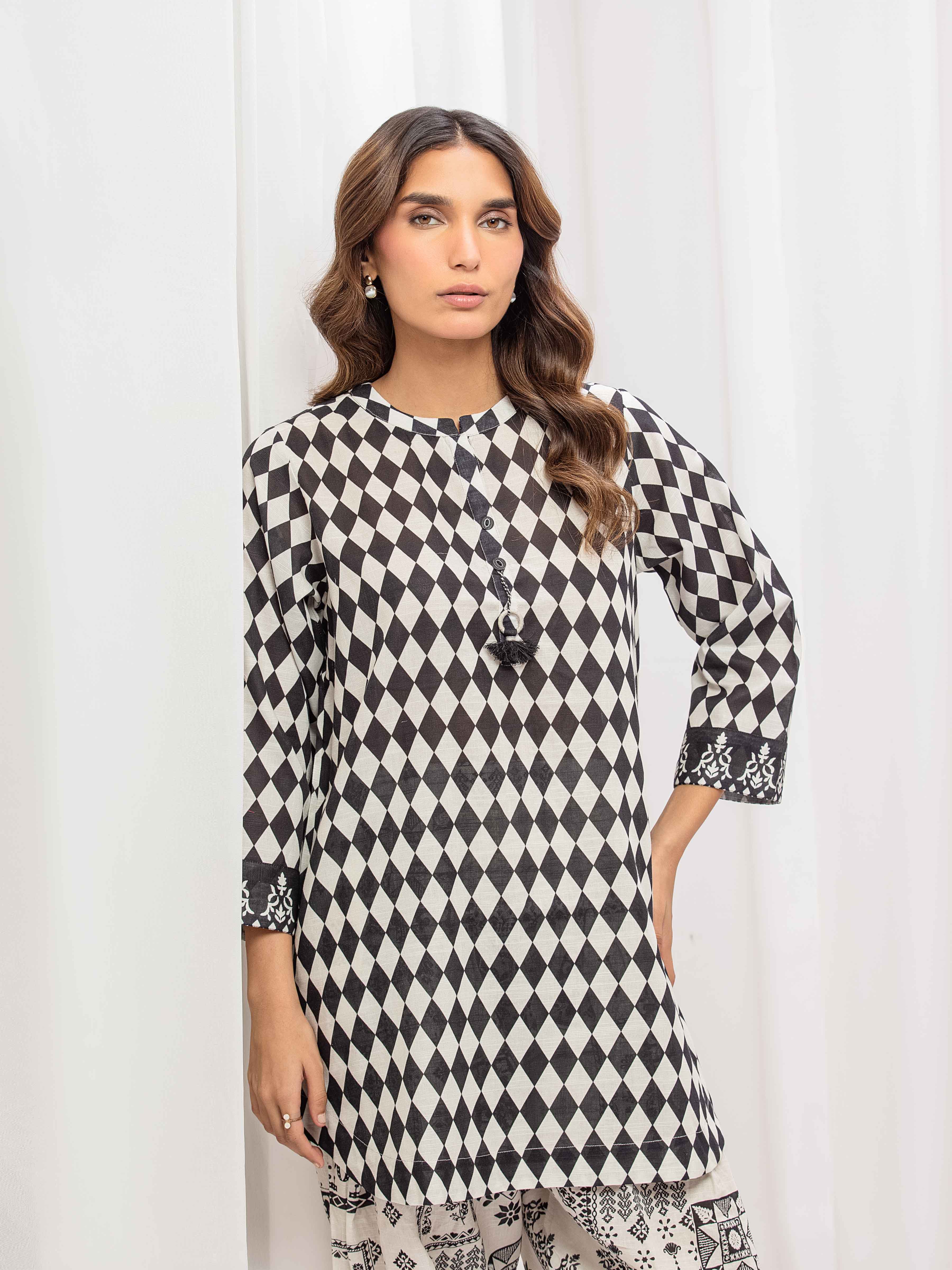 Pret Printed Khaddar Co-Ord Set - EWTKP5-84095ST - Image 2