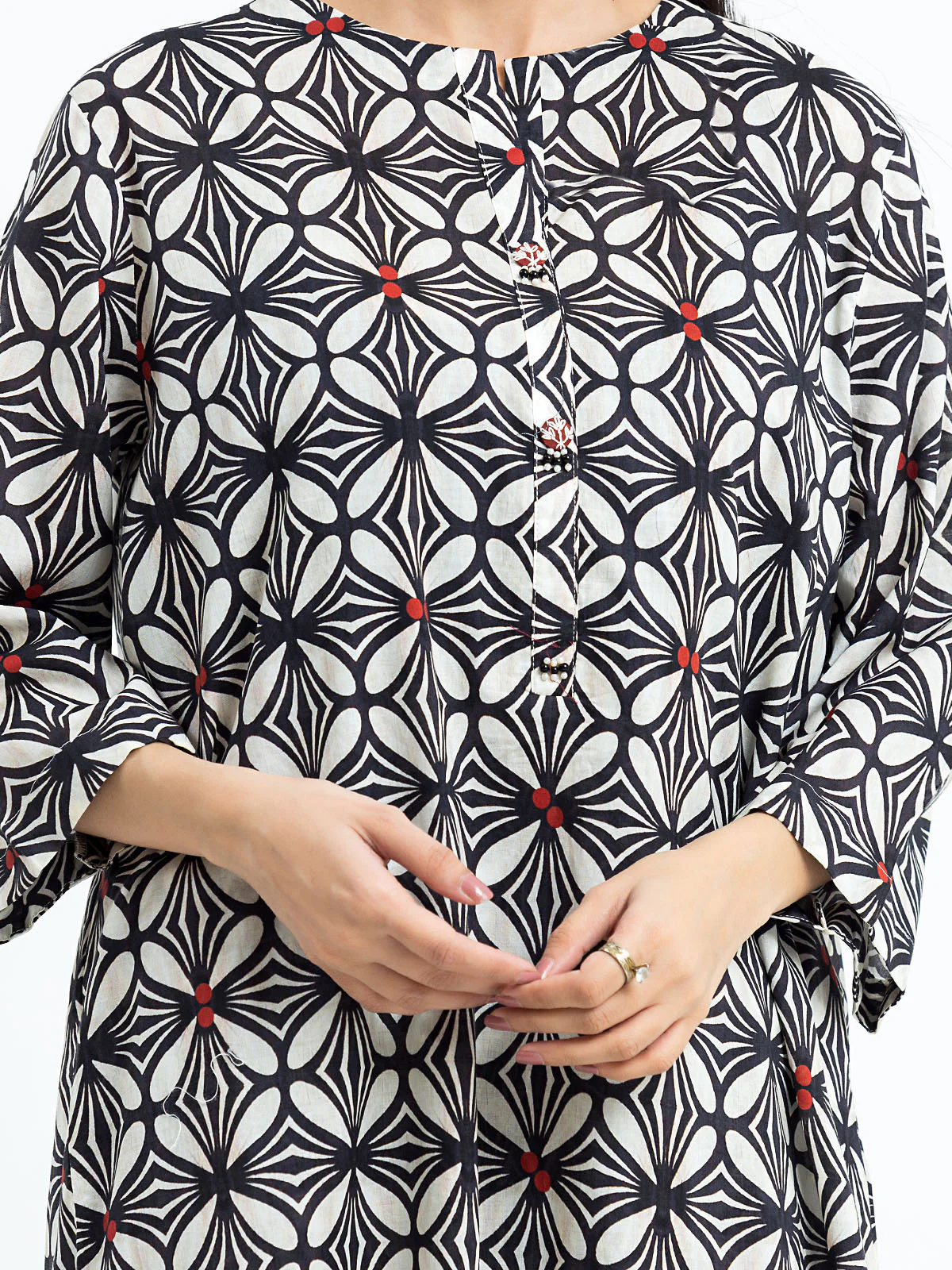 Pret Printed Lawn Co-ord Set - EWTKP24-81145ST - Image 4