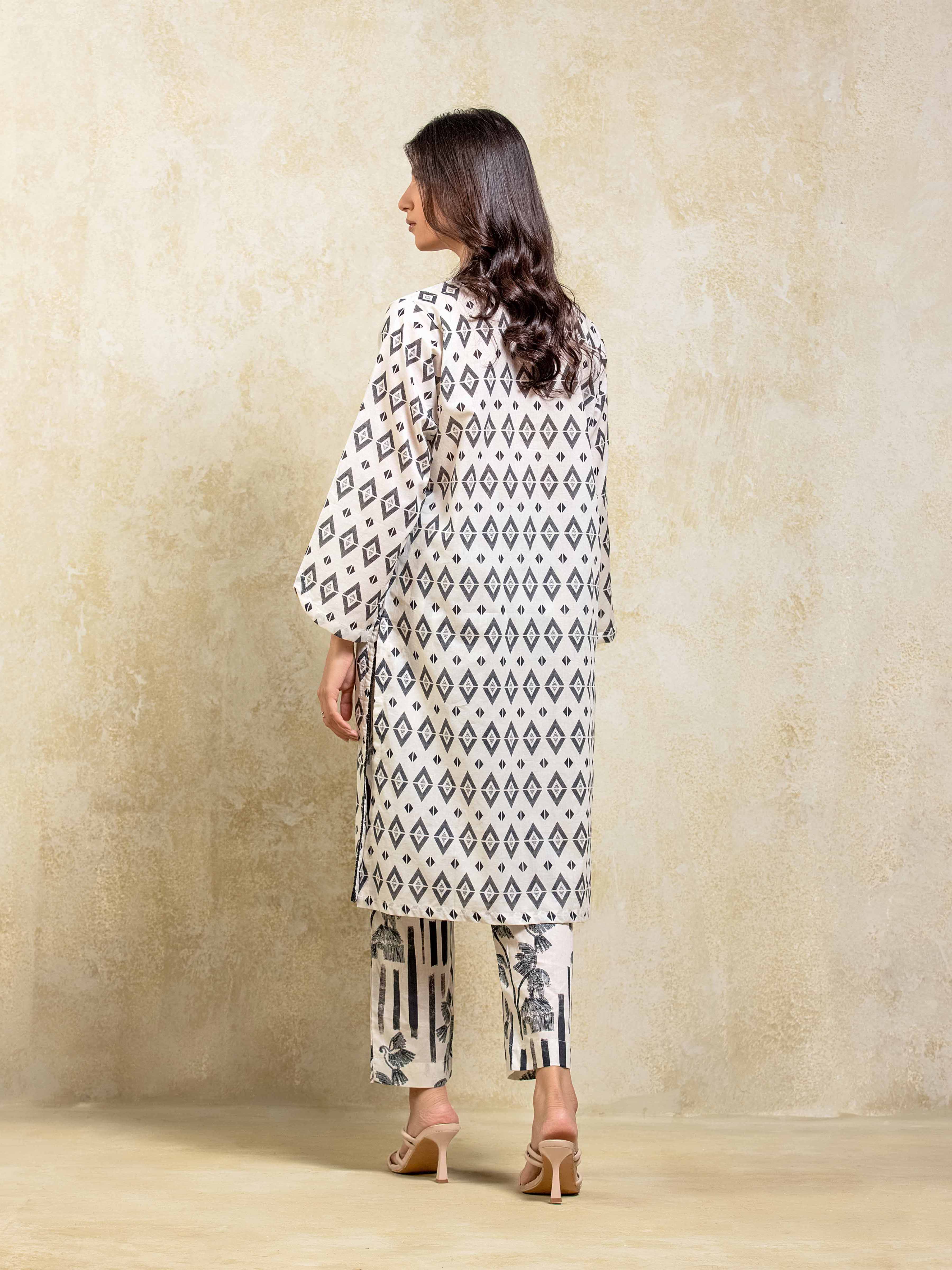 Pret Printed Lawn Co-Ord Set - EWTKP5-81872ST - Image 6
