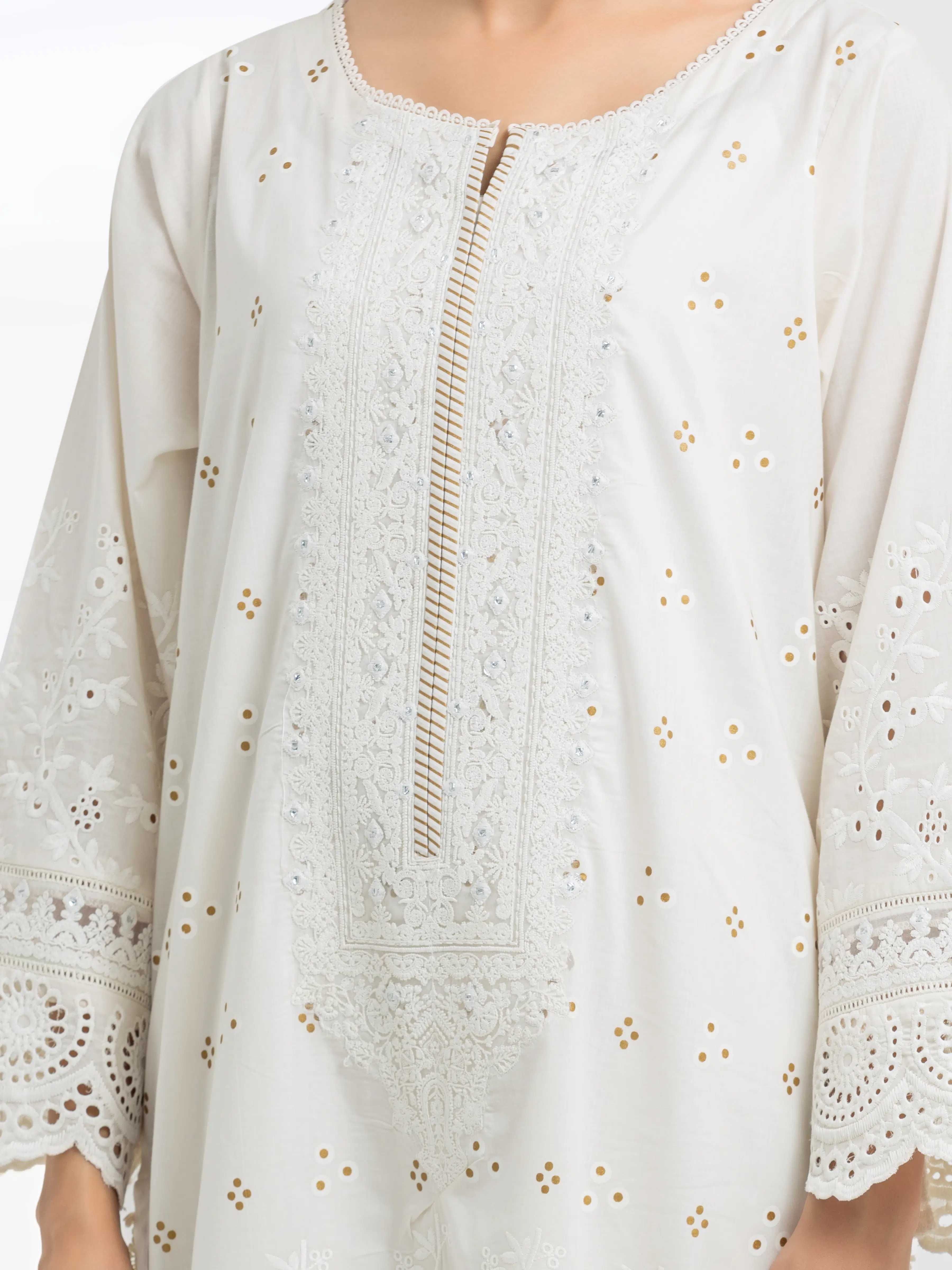 Pret Embroidered Cambric Suit - EWTPLE24-00027-3P - Image 3