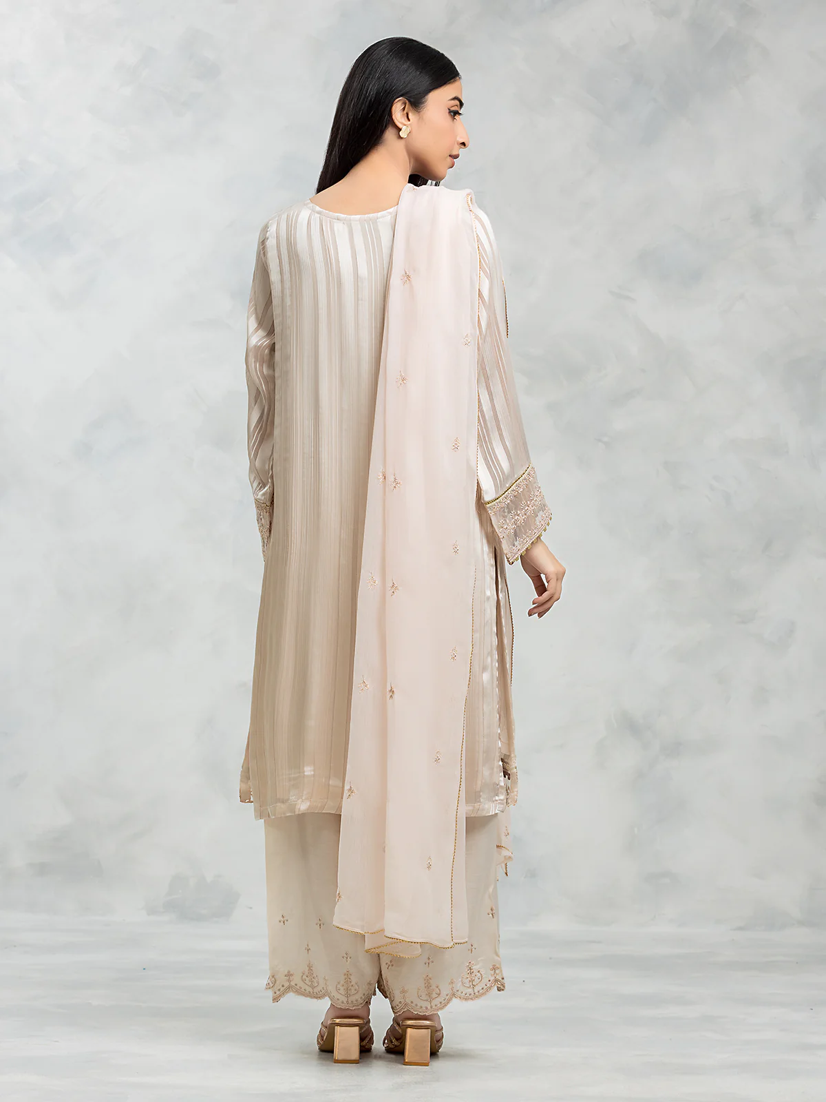Pret Embroidered Chiffon Suit - EWTPLE24-00011-3P - Image 6