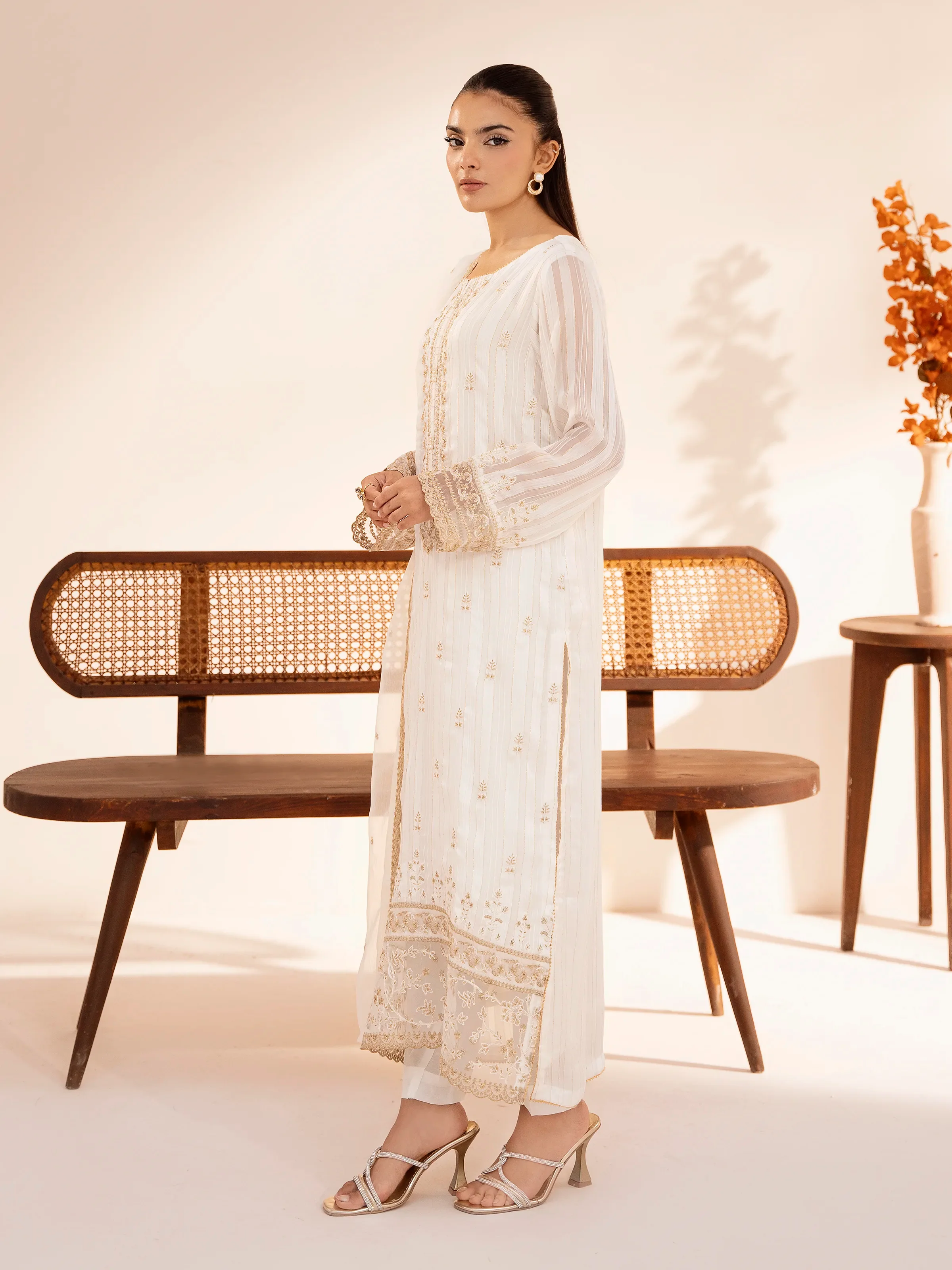 Pret Embroidered Chiffon Suit - EWTPLE24-00013-3P - Image 4