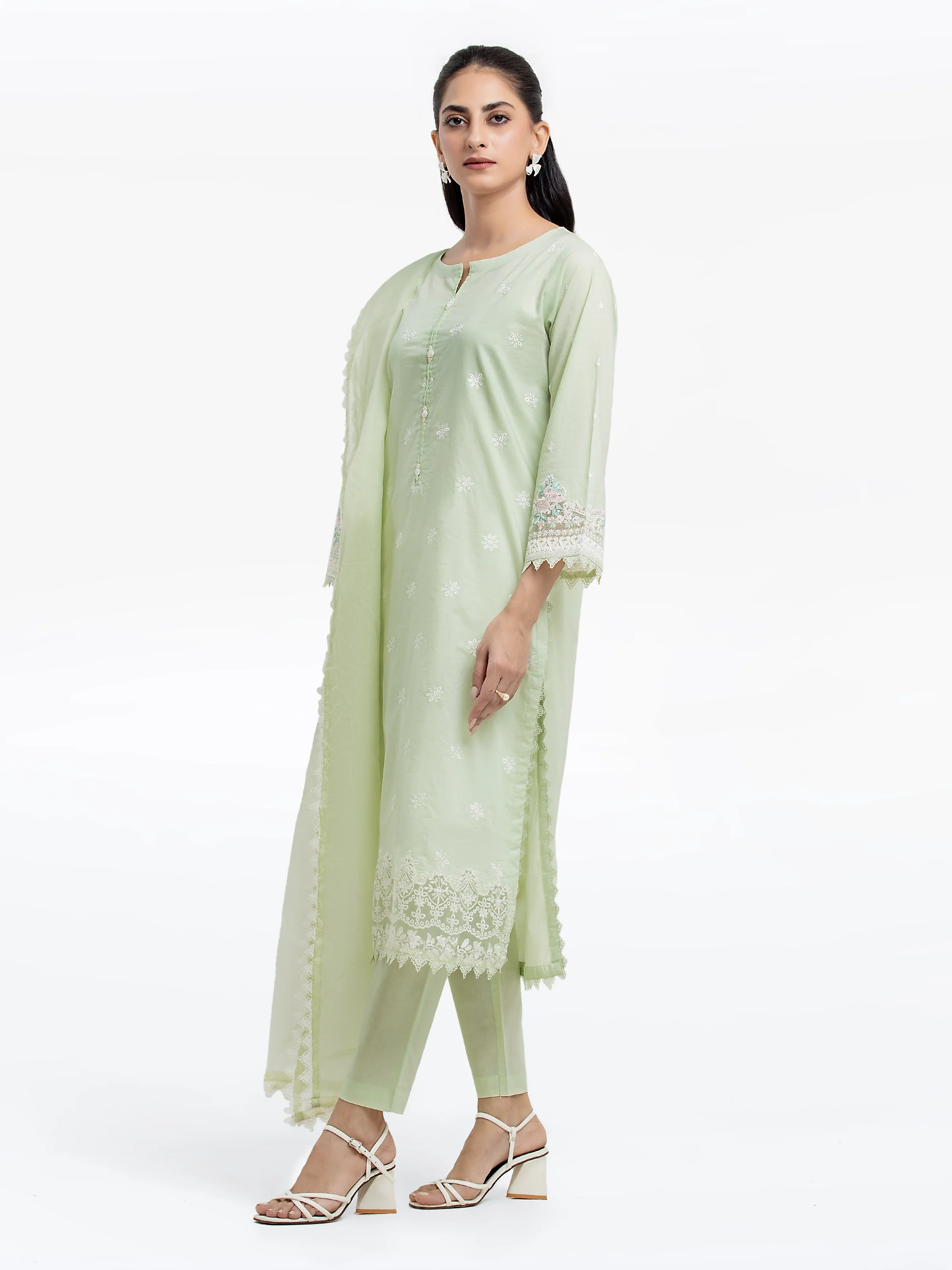 Pret Embroidered Cambric Suit - EWTKE24-81057-3P - Image 5