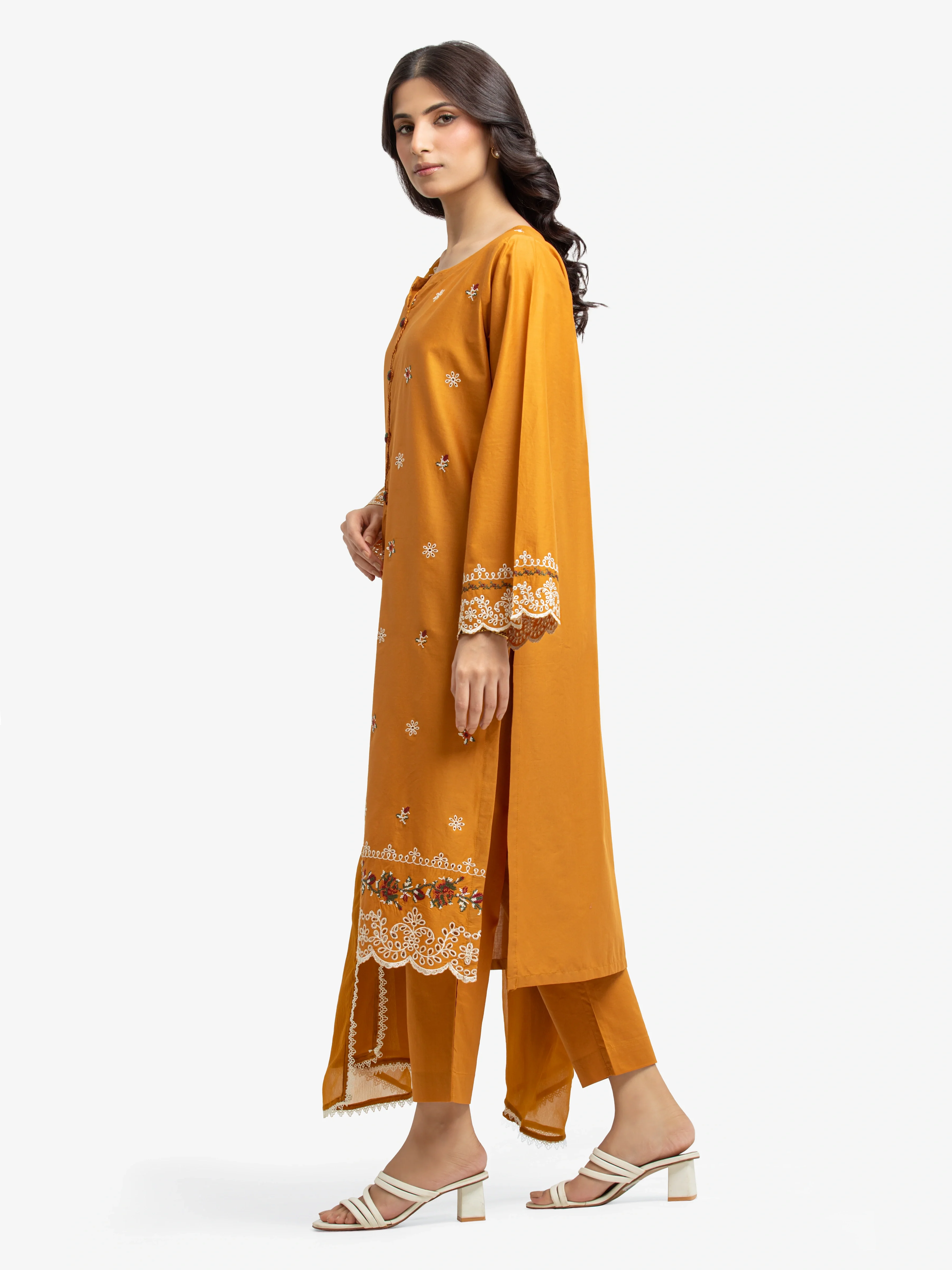 Pret Embroidered Cambric Suit - EWTKE24-81060-3P - Image 4