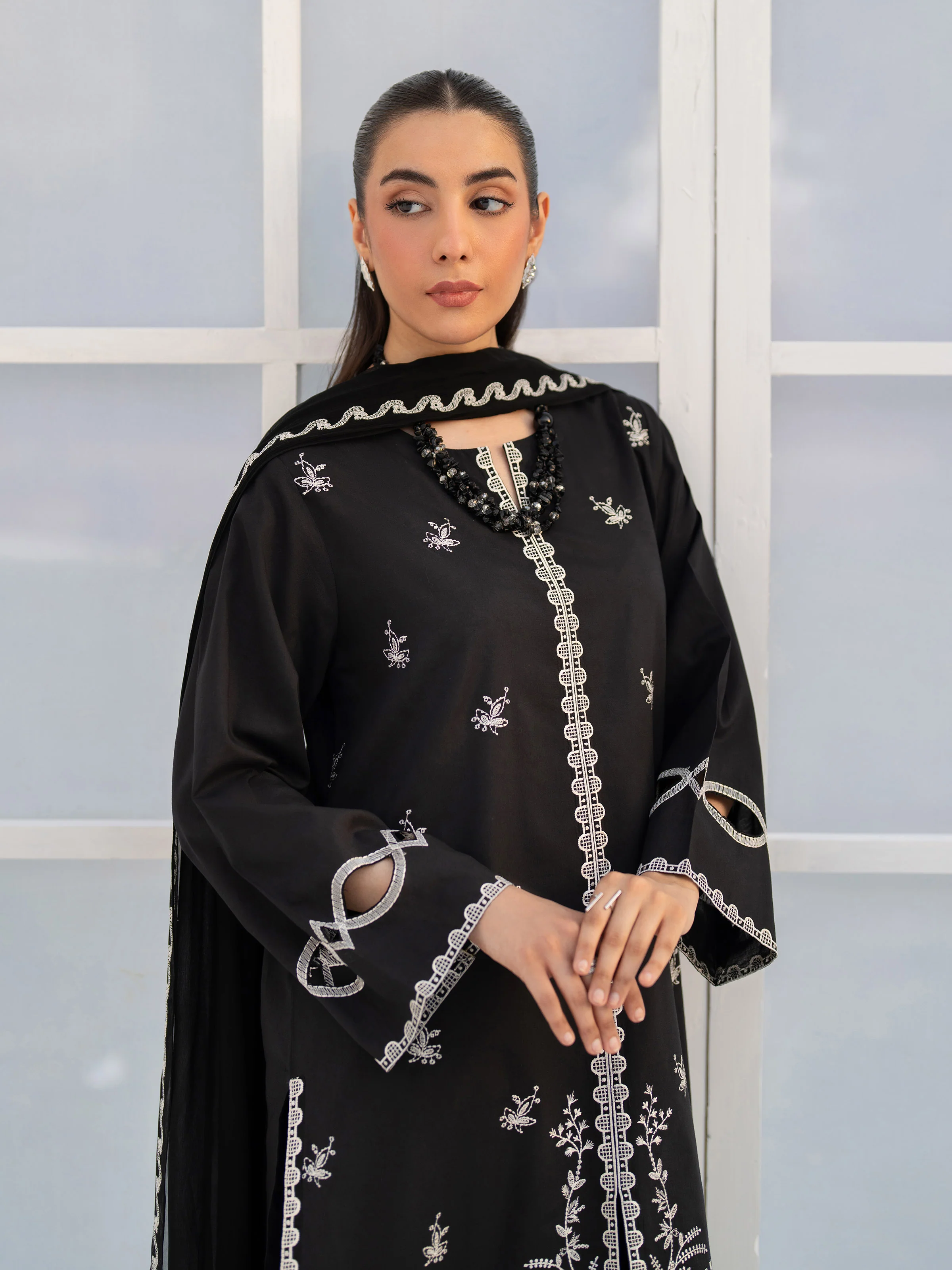 Pret Embroidered Cambric Suit - EWTKE5-81095-3P - Image 2