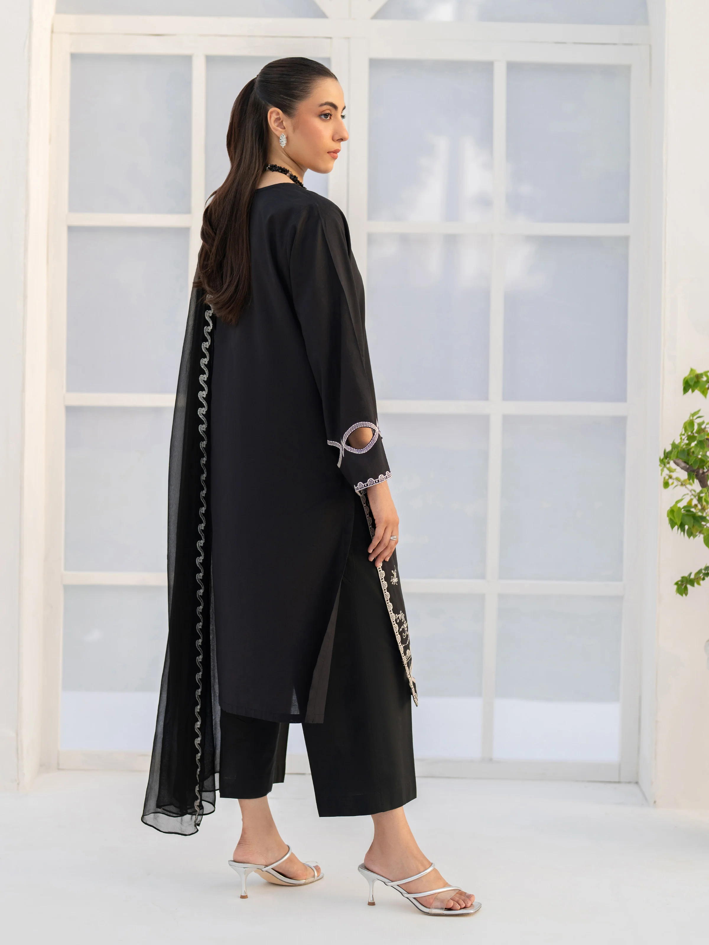 Pret Embroidered Cambric Suit - EWTKE5-81095-3P - Image 7