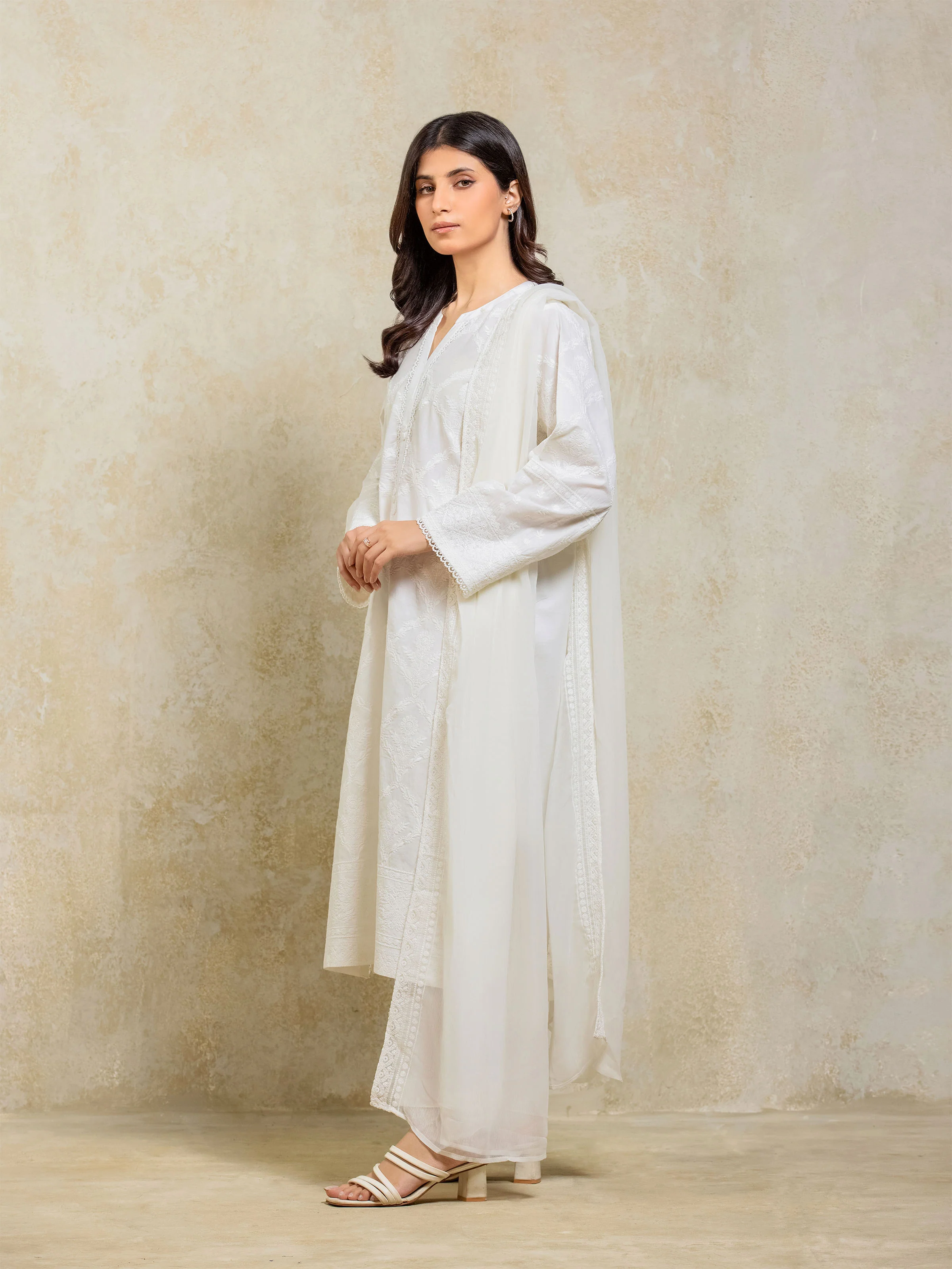Pret Embroidered Cambric Suit - EWTKE5-81097-3P - Image 4