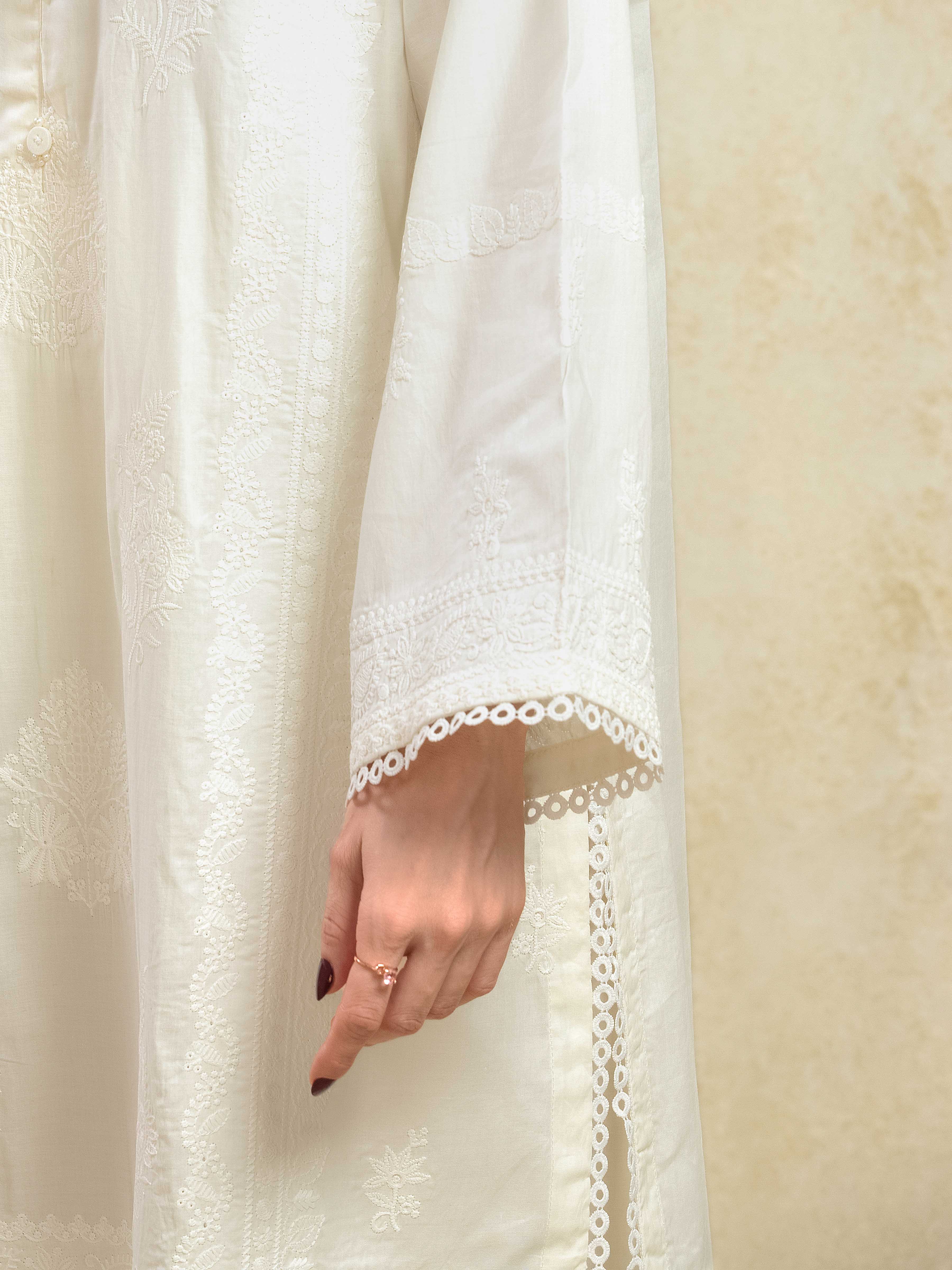 Pret Embroidered Cambric Suit - EWTKE5-81098-3P - Image 3